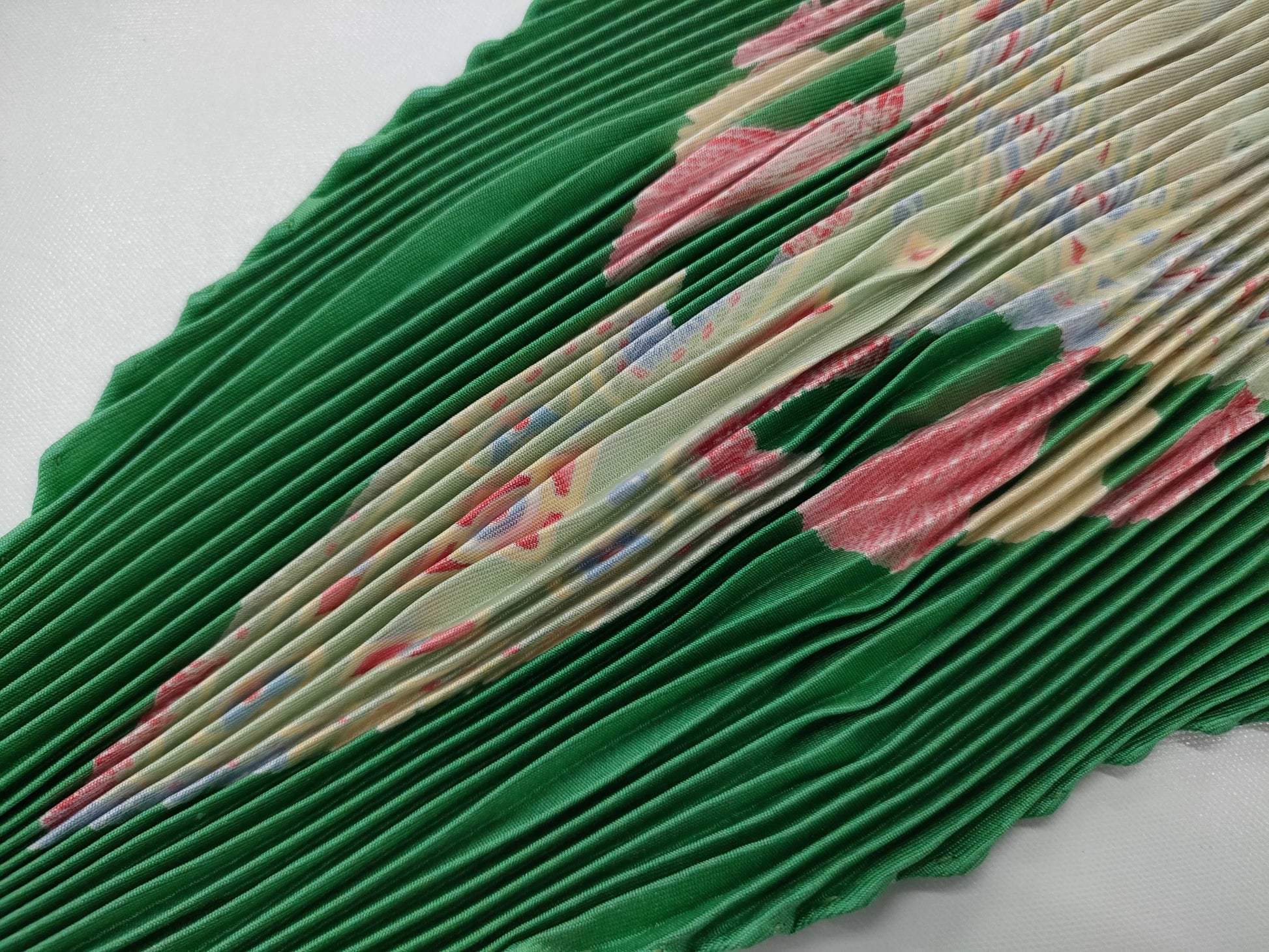 HERMES Carre Pleated Scarf