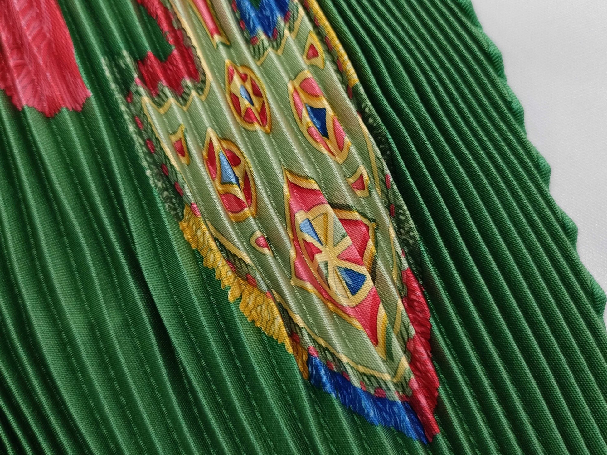 HERMES Carre Pleated Scarf