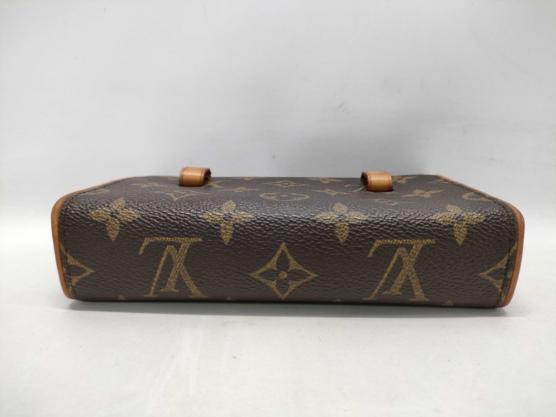 LOUIS VUITTON Monogram M51855 Pochette Florentine Shoulder Bag