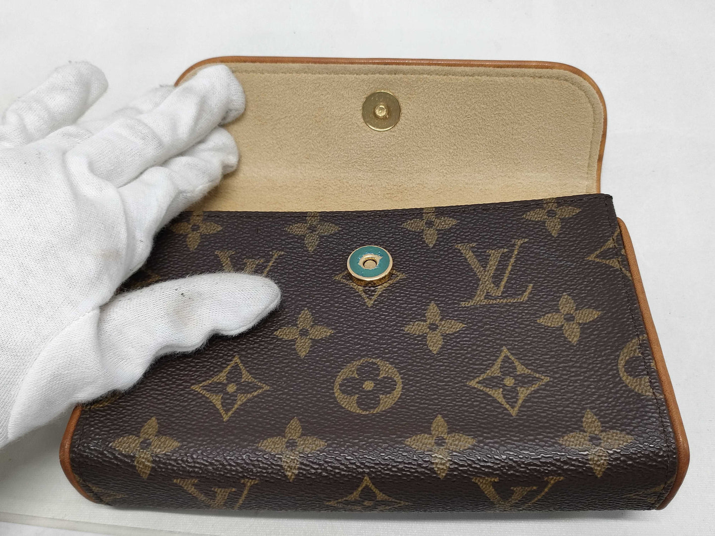 LOUIS VUITTON Monogram M51855 Pochette Florentine Shoulder Bag