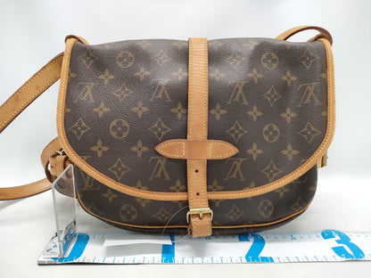 LOUIS VUITTON Monogram M42256 Saumur 30 Shoulder Bag