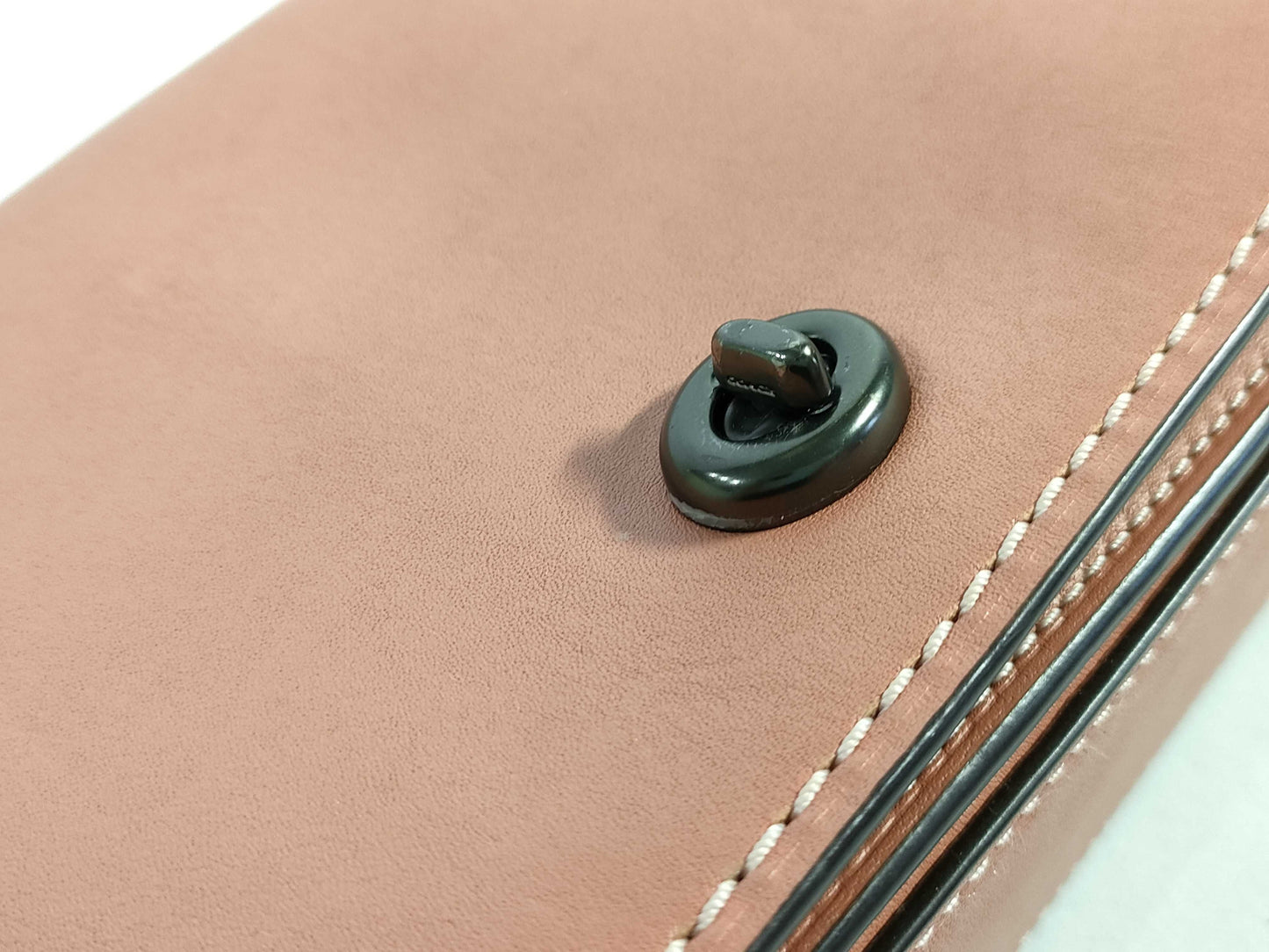 COACH 37296 Shoulder Bag