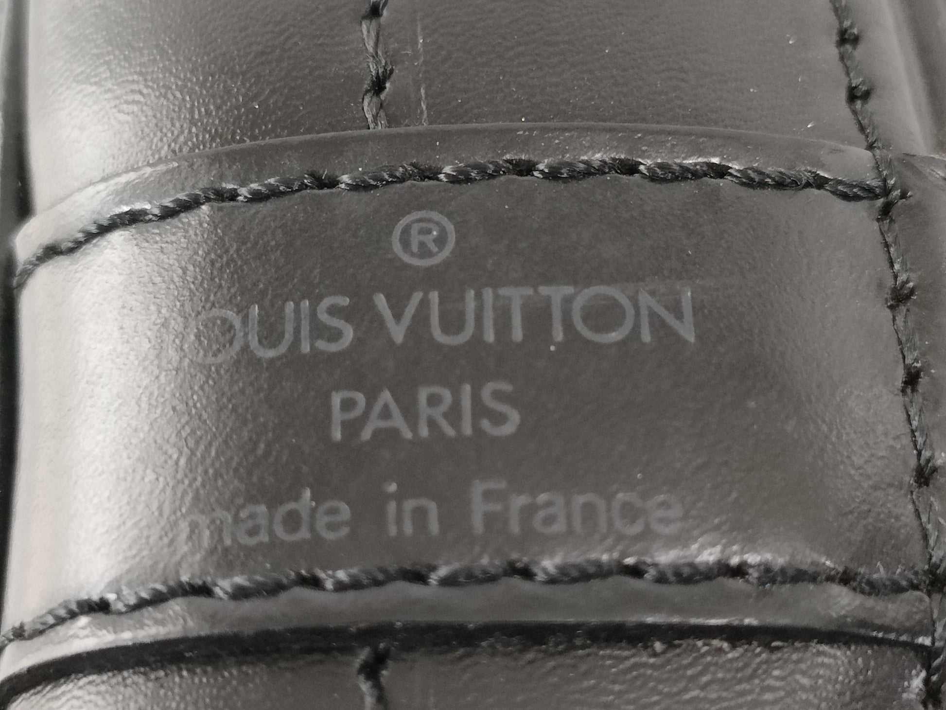 LOUIS VUITTON Unidentified Epi Noe Black Shoulder Bag