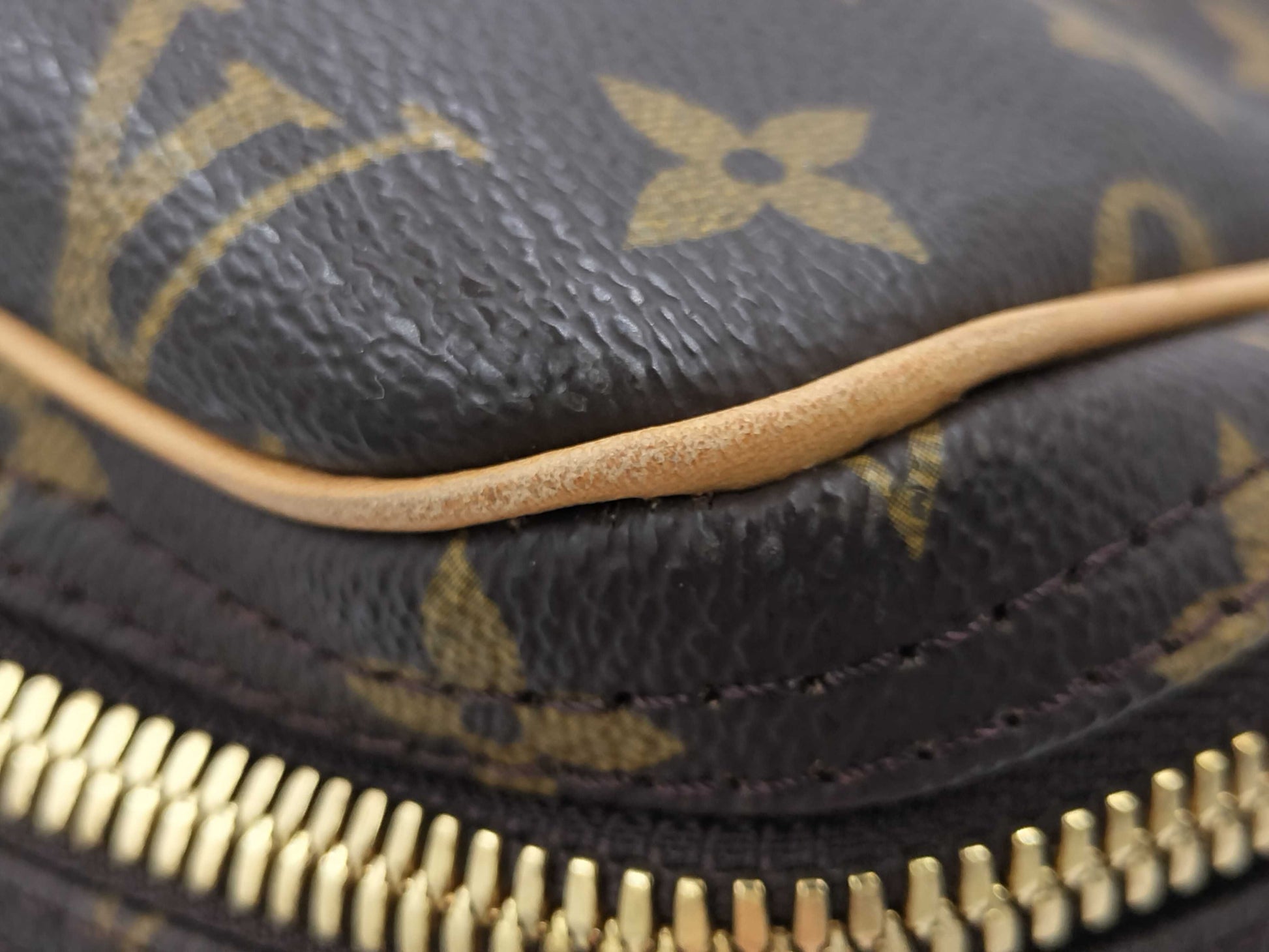 LOUIS VUITTON Monogram Alize Trois Poche Boston Bag