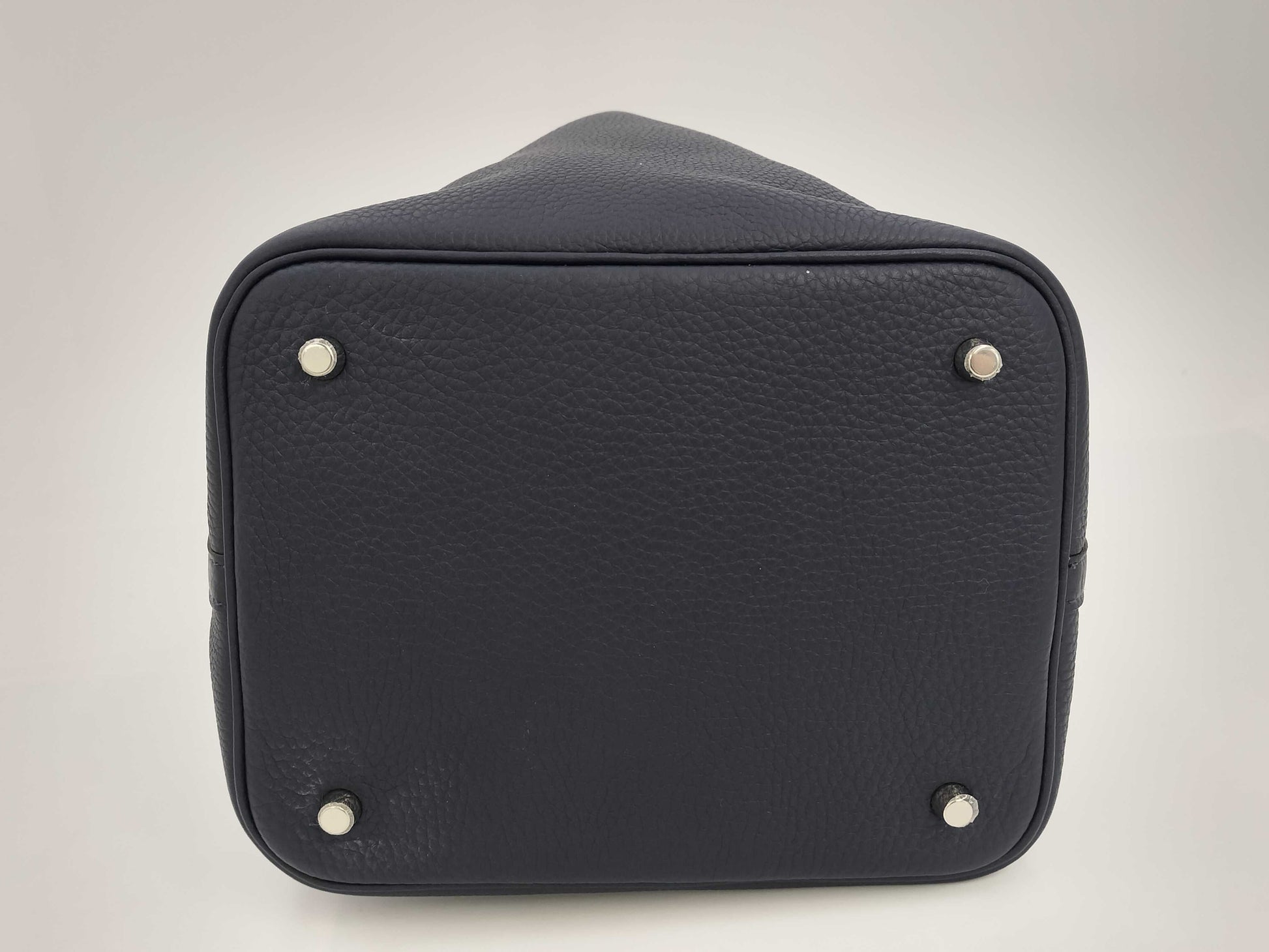 HERMES Picotin Taurillon Clemence Leather Handbag in Navy with Silver Hardware and Y Stamp