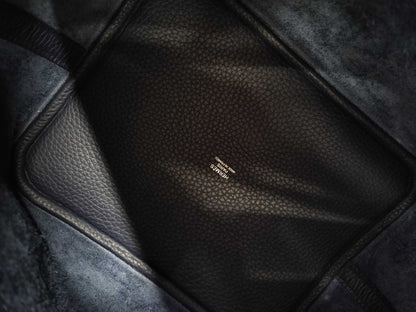 HERMES Picotin Taurillon Clemence Leather Handbag in Navy with Silver Hardware and Y Stamp