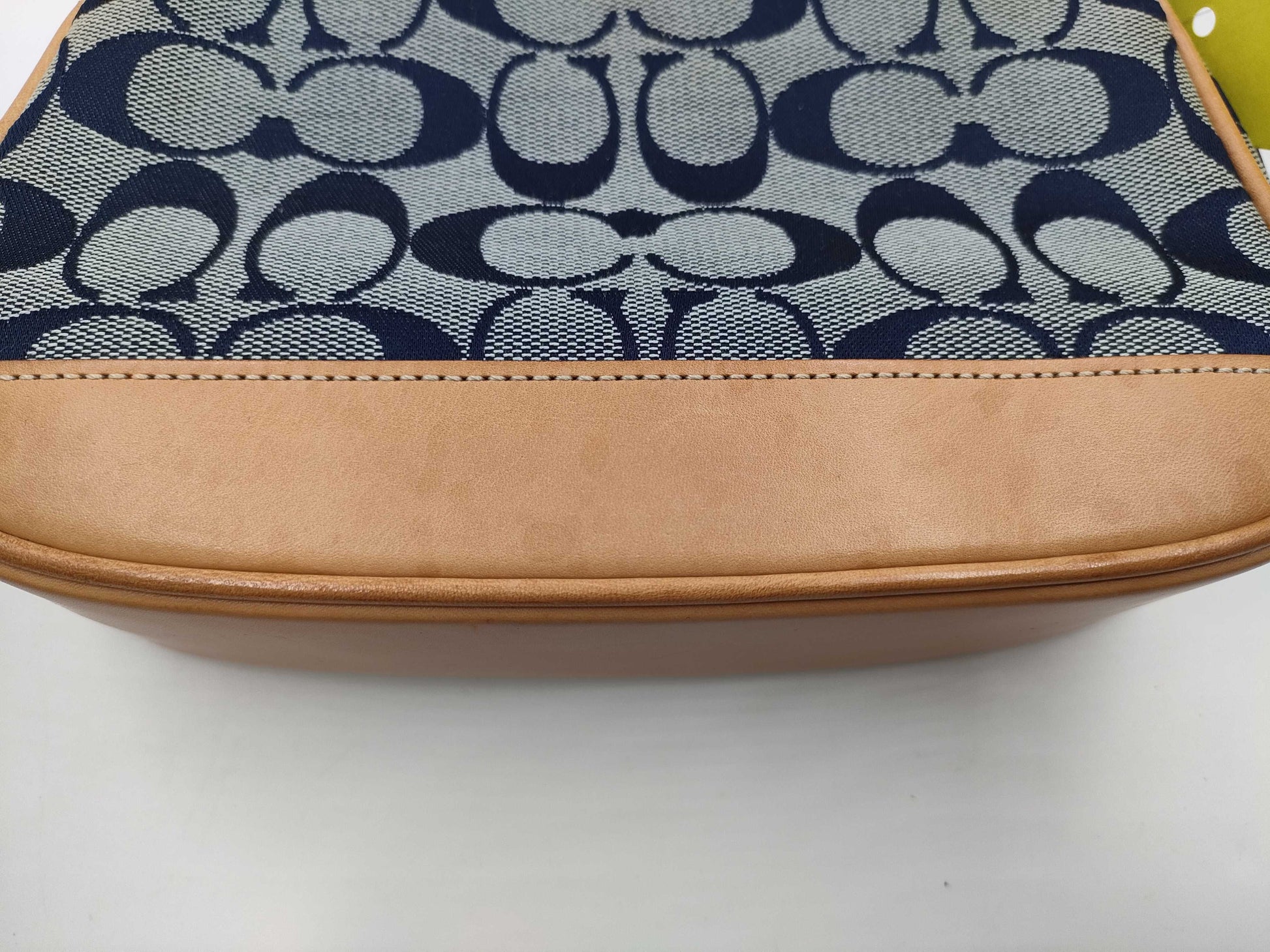 COACH Signature 6094 Handbag