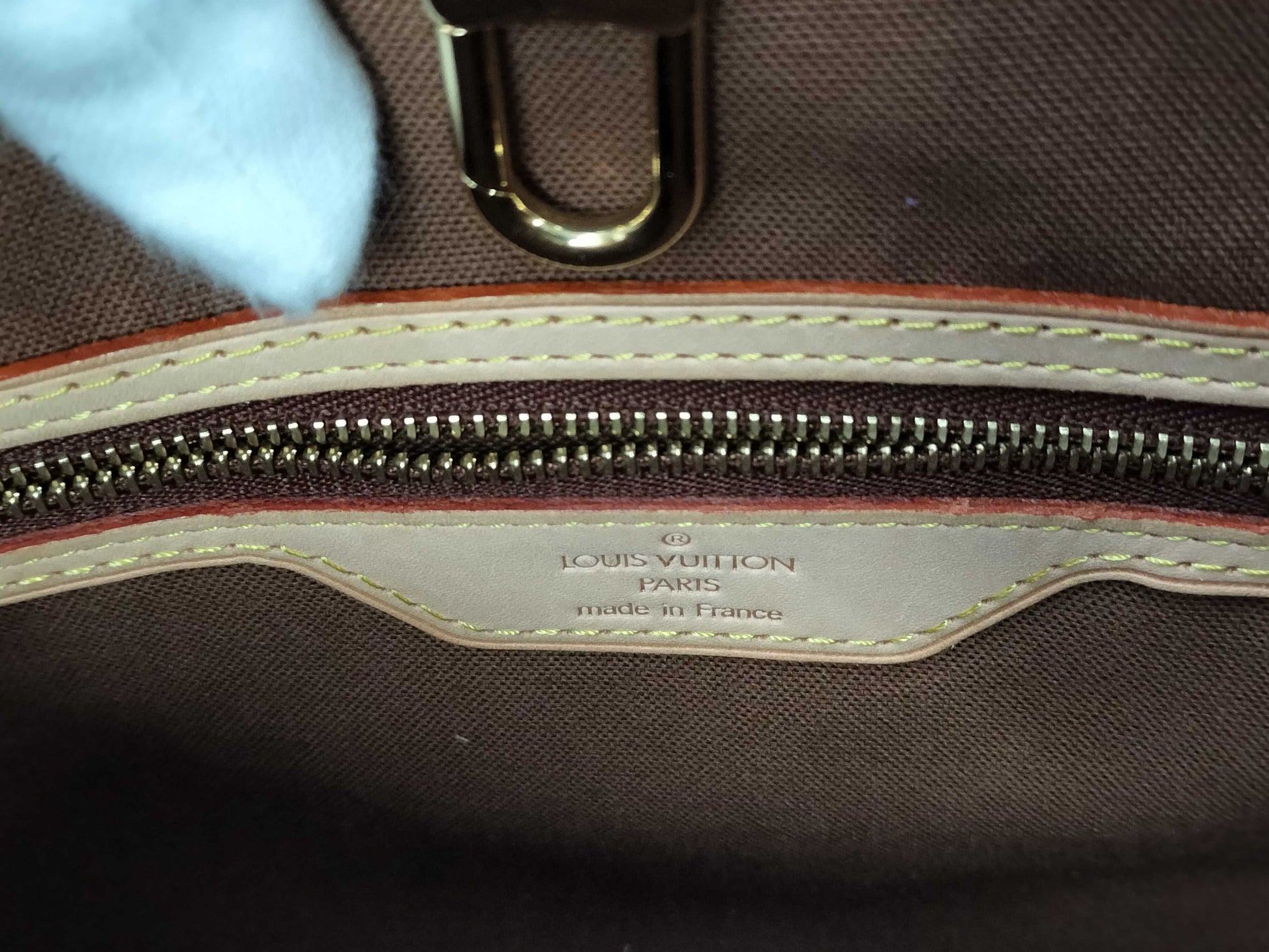 LOUIS VUITTON Batignolles Horizontal Tote Bag