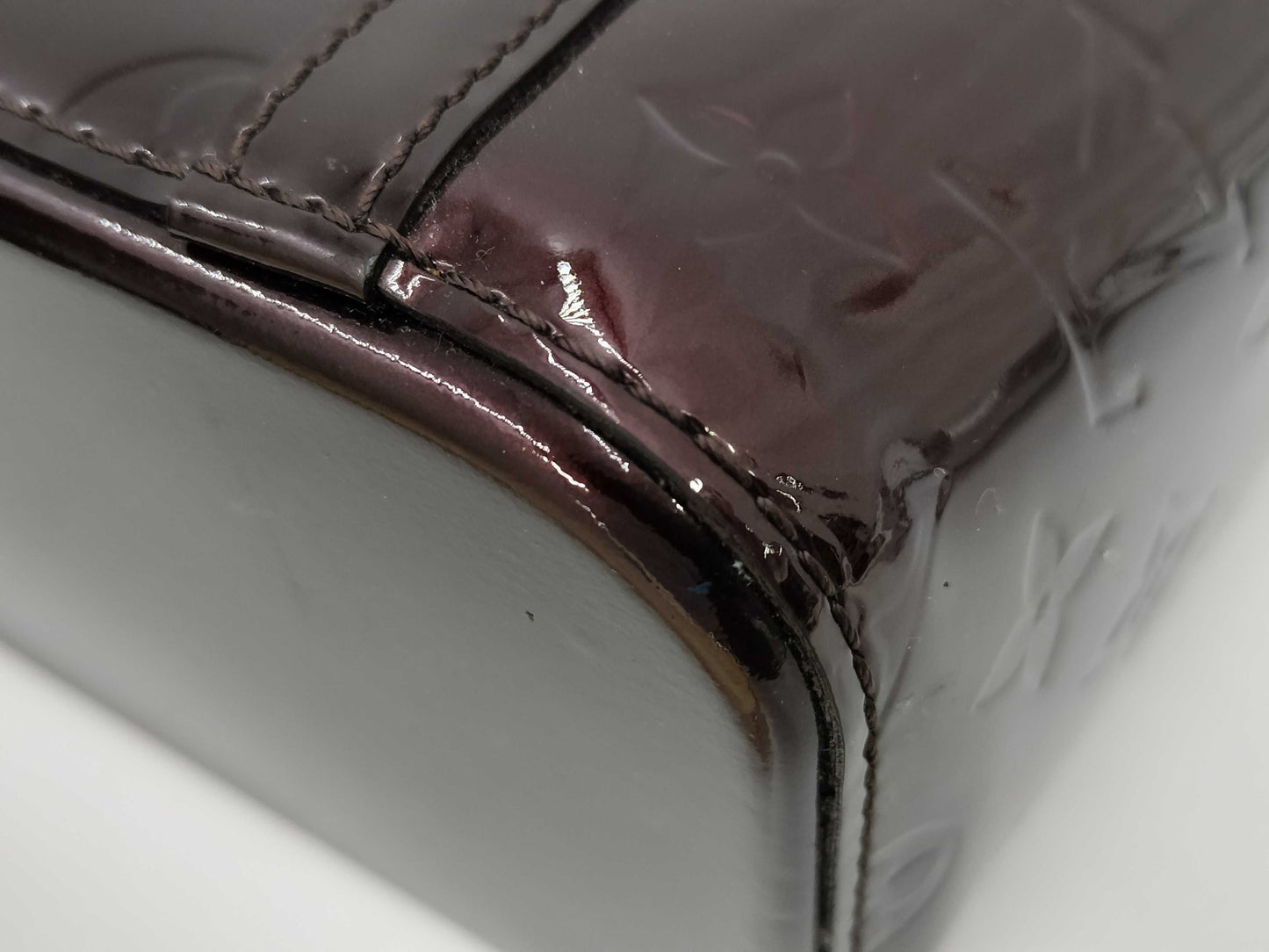 LOUIS VUITTON Vernis Avalo Handbag