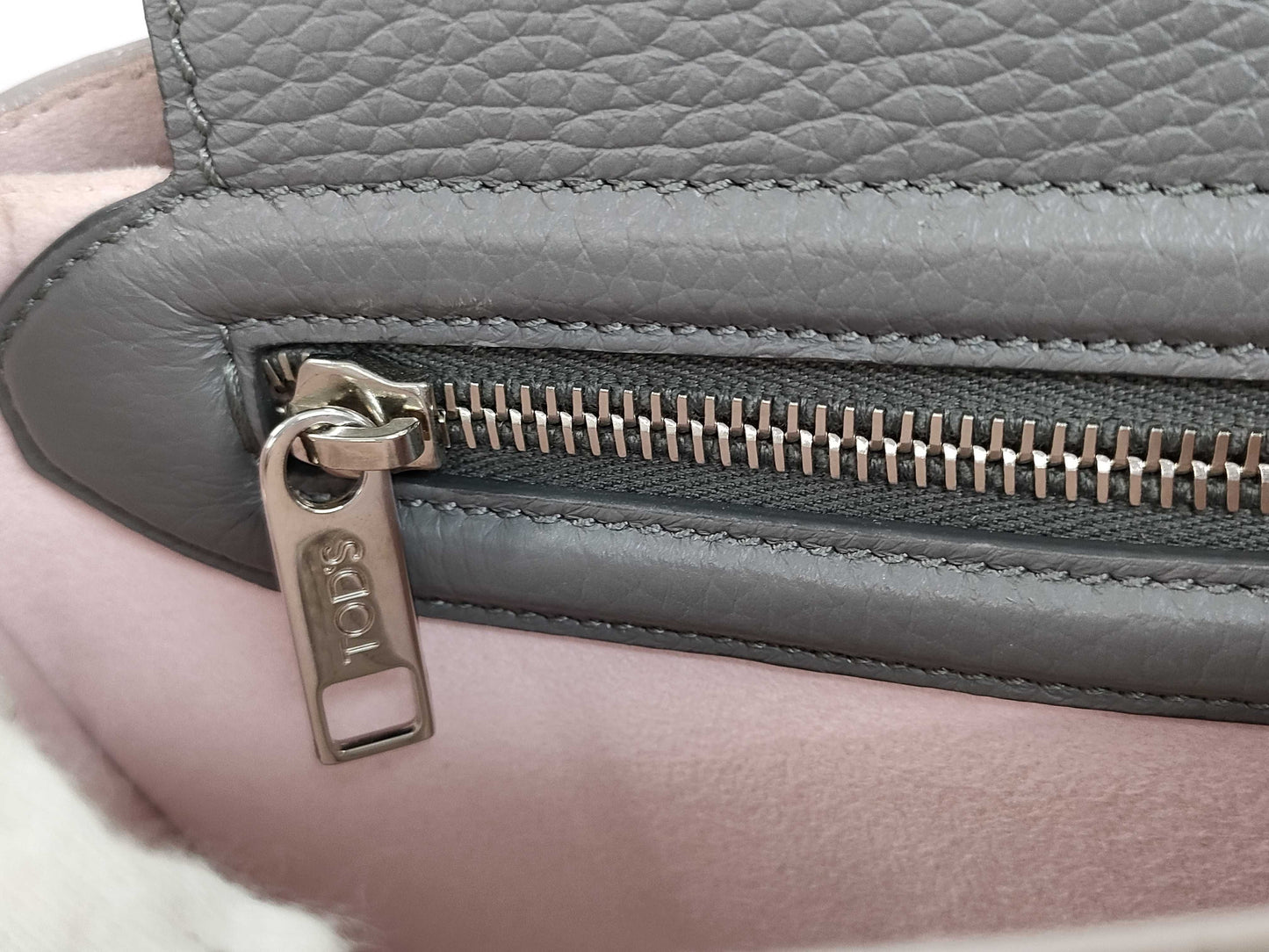 TOD'S Leather 2-Way Bag Handbag