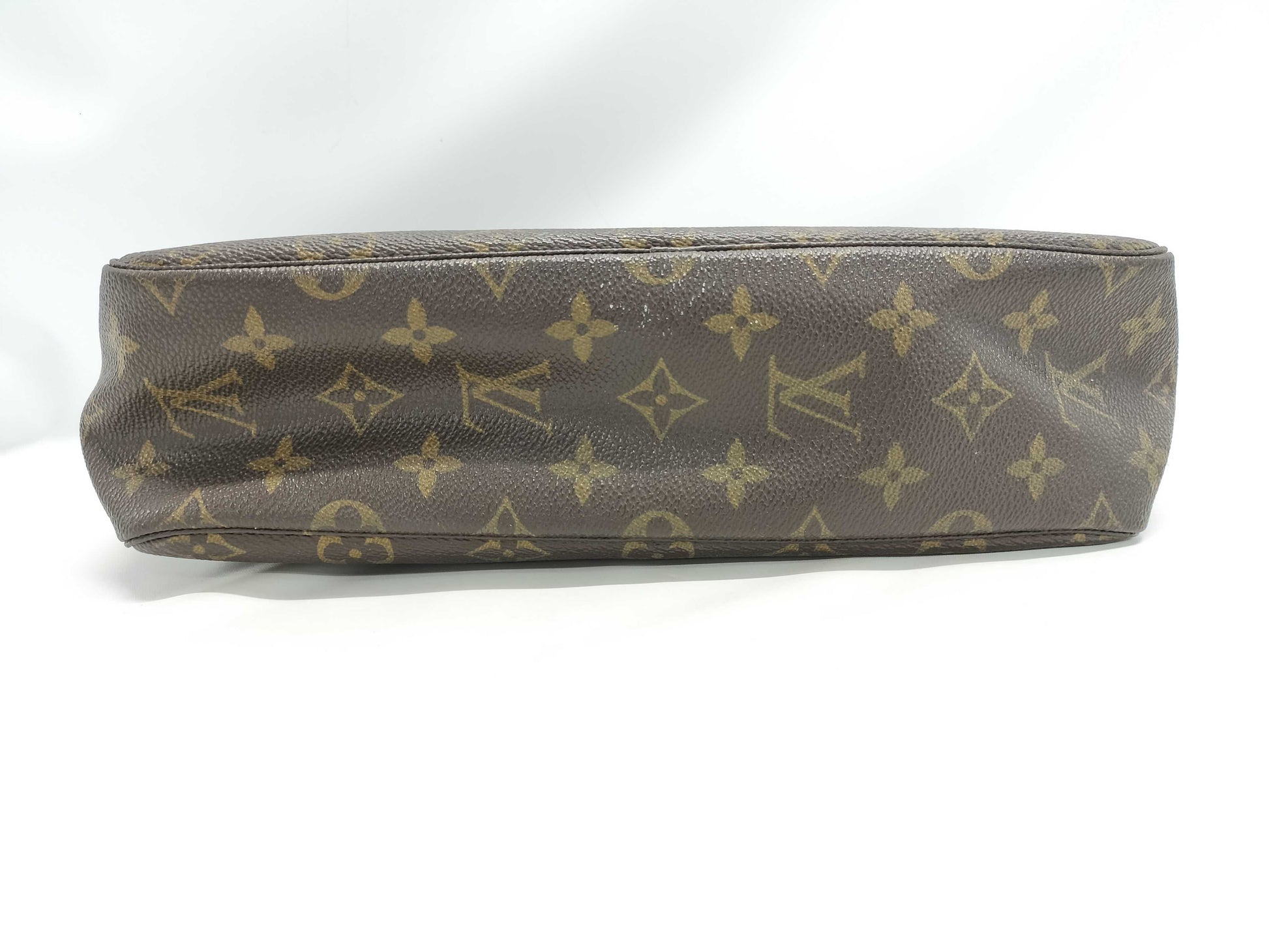LOUIS VUITTON Monogram True Towel Second Bag with Broken Zipper