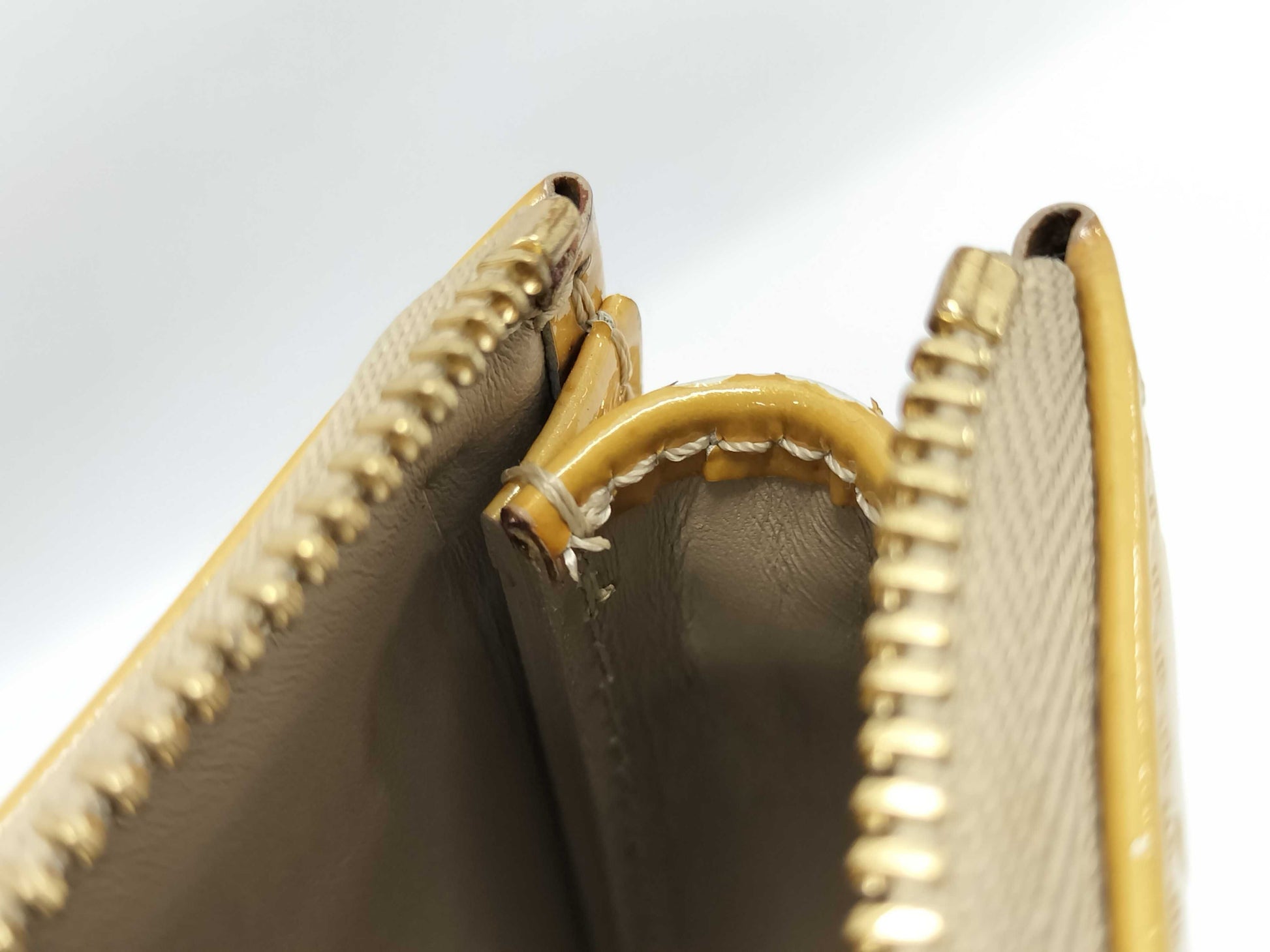 LOUIS VUITTON Vernis Lexington Handbag