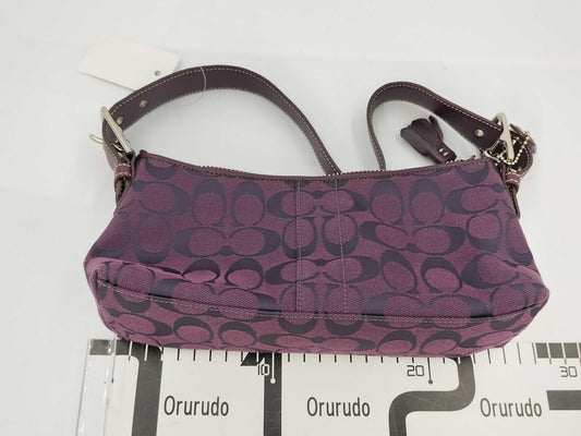 COACH Signature One-Shoulder Bag 6371 Shoulder Bag