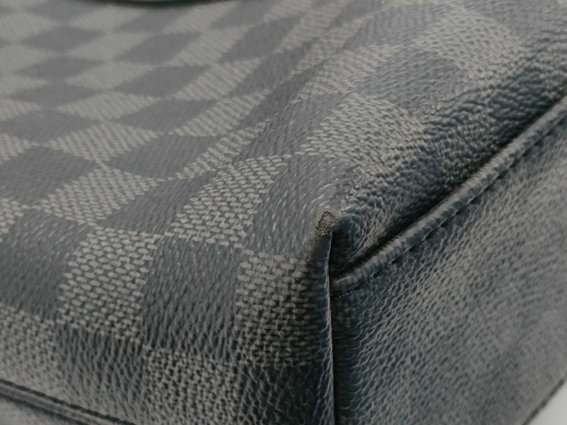 LOUIS VUITTON Damier Graphite N40000 Anton Handbag