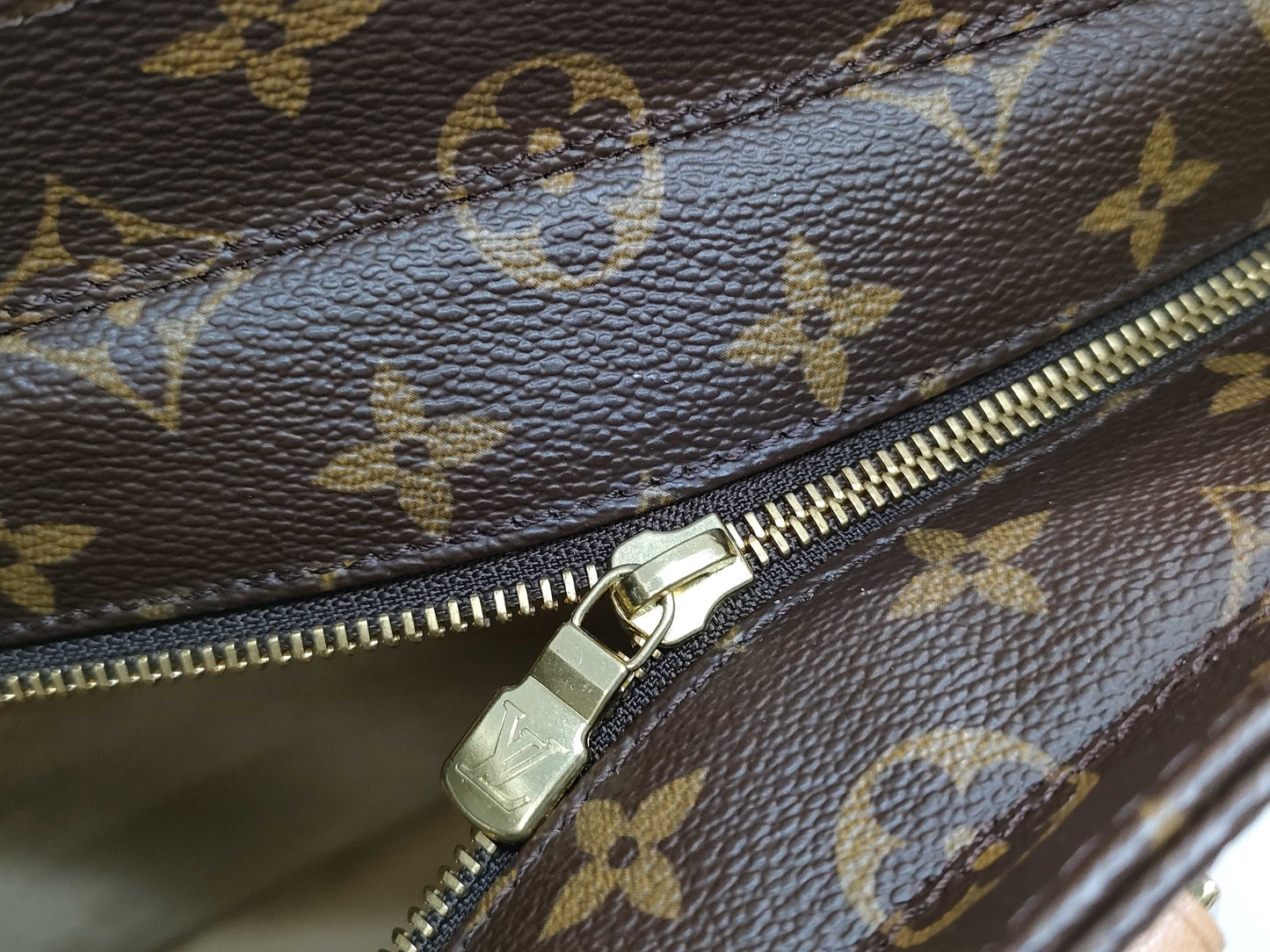 LOUIS VUITTON Monogram Luco SR1929 Tote Bag
