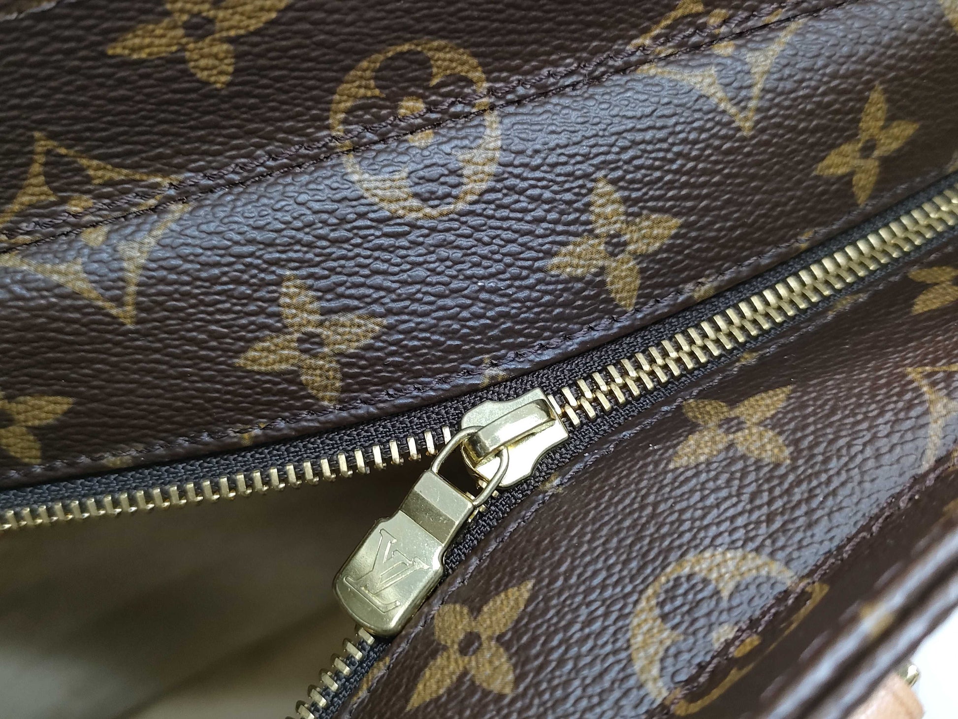 LOUIS VUITTON Monogram Luco SR1929 Tote Bag