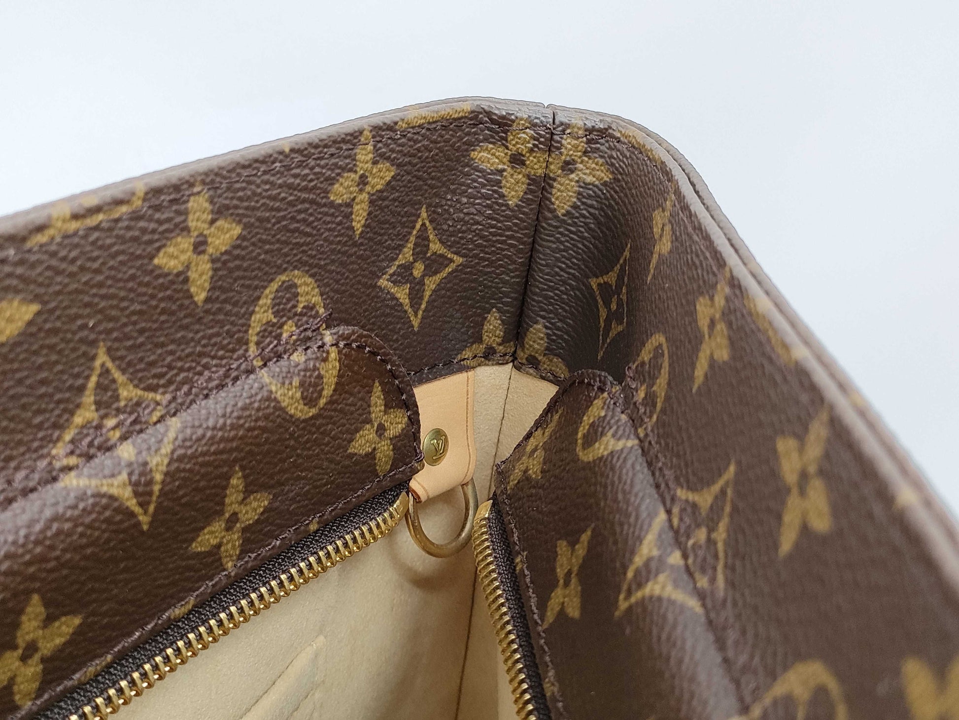 LOUIS VUITTON Monogram Luco SR1929 Tote Bag