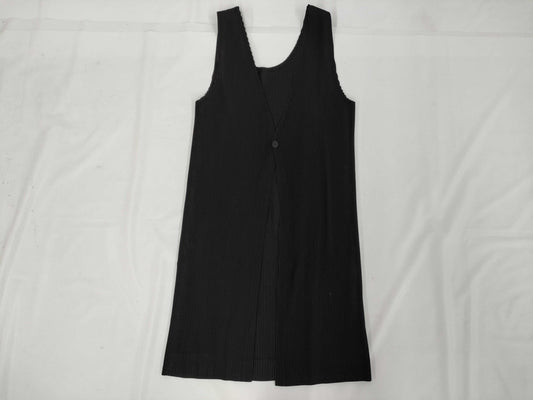 ISSEY MIYAKE Apron Black Other Apparel