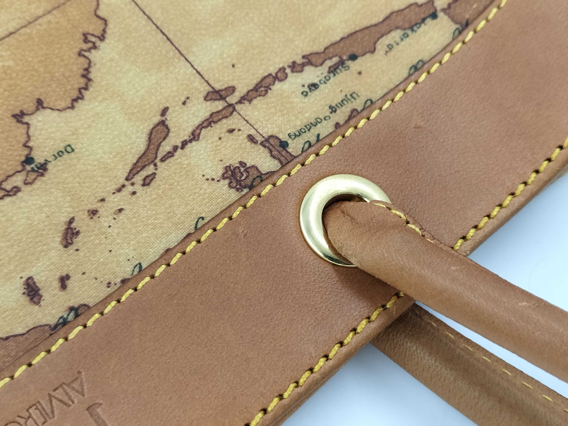 Prima Classe Tote Handbag