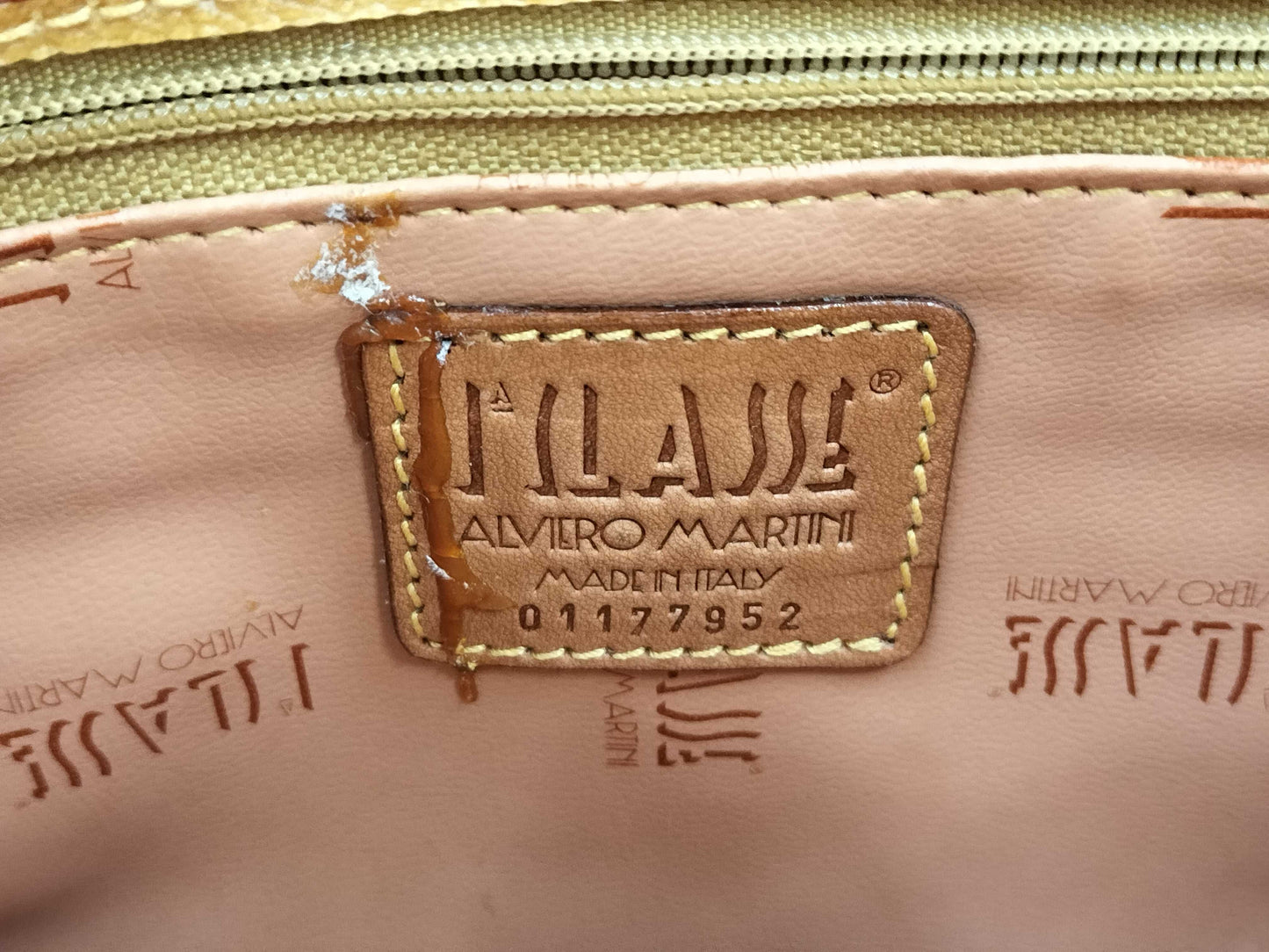 Prima Classe Tote Handbag