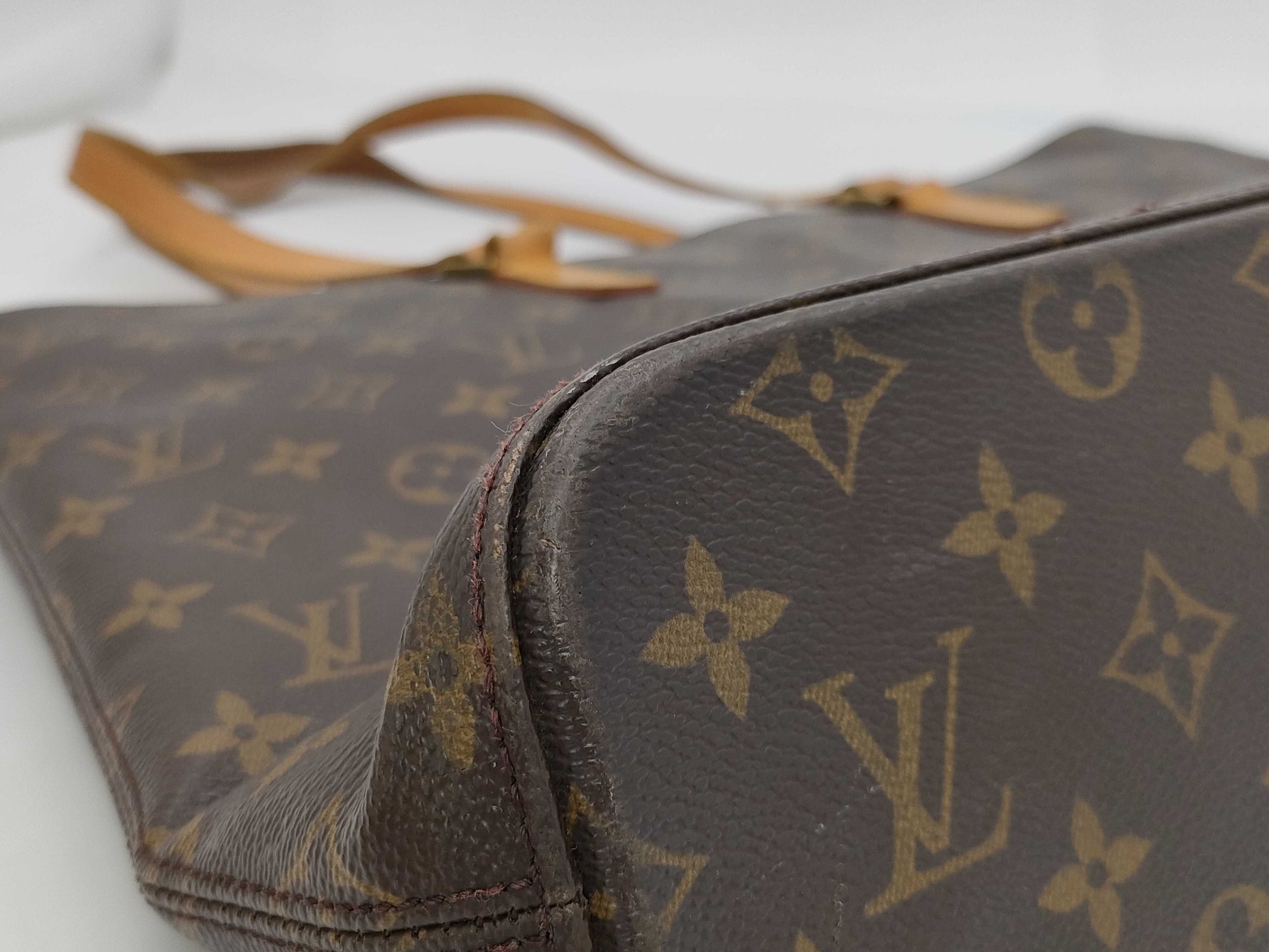LOUIS VUITTON Monogram M51155 Luco Tote Bag with Torn Base