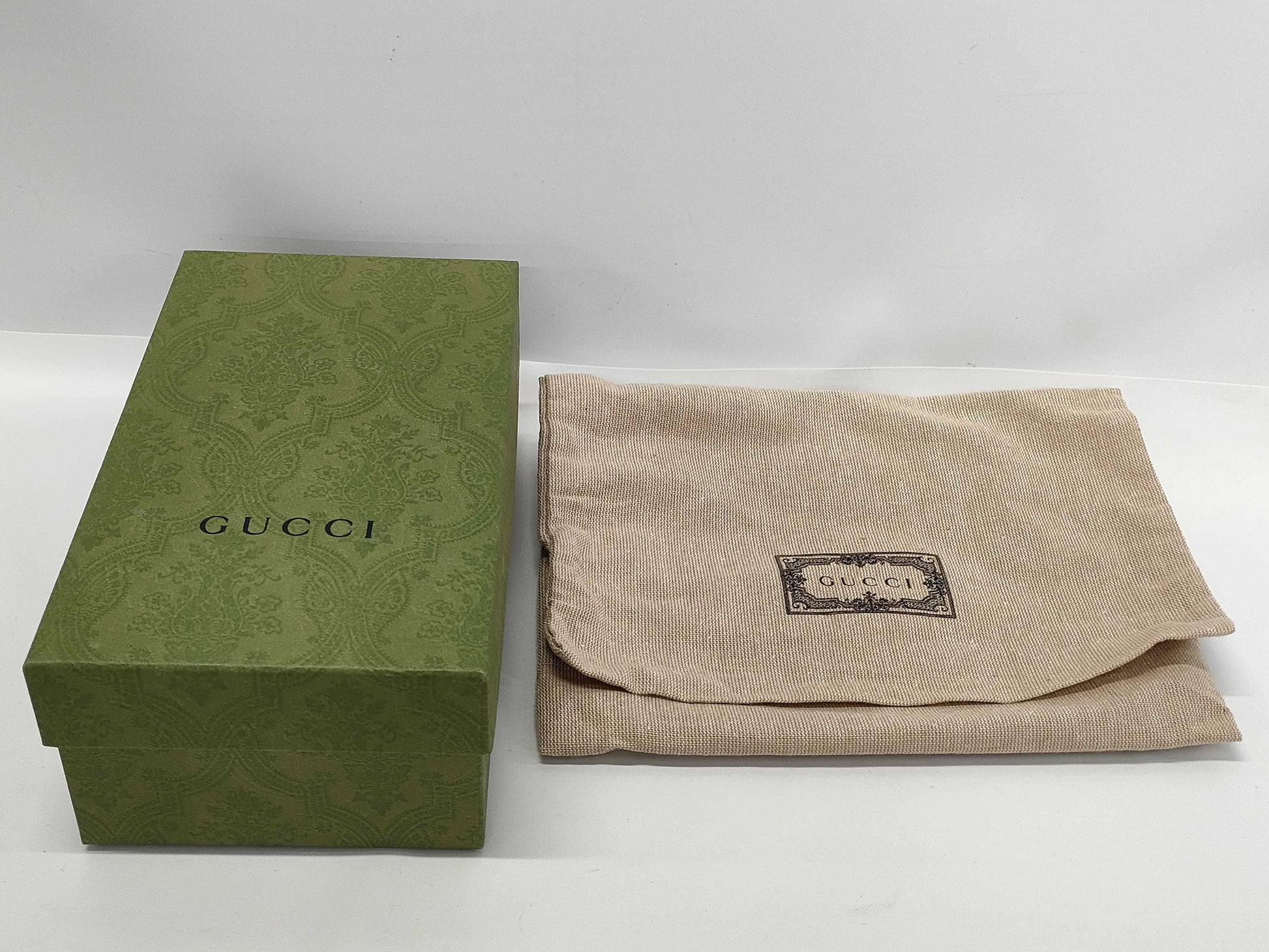 GUCCI Ophidia Pouch Pouch