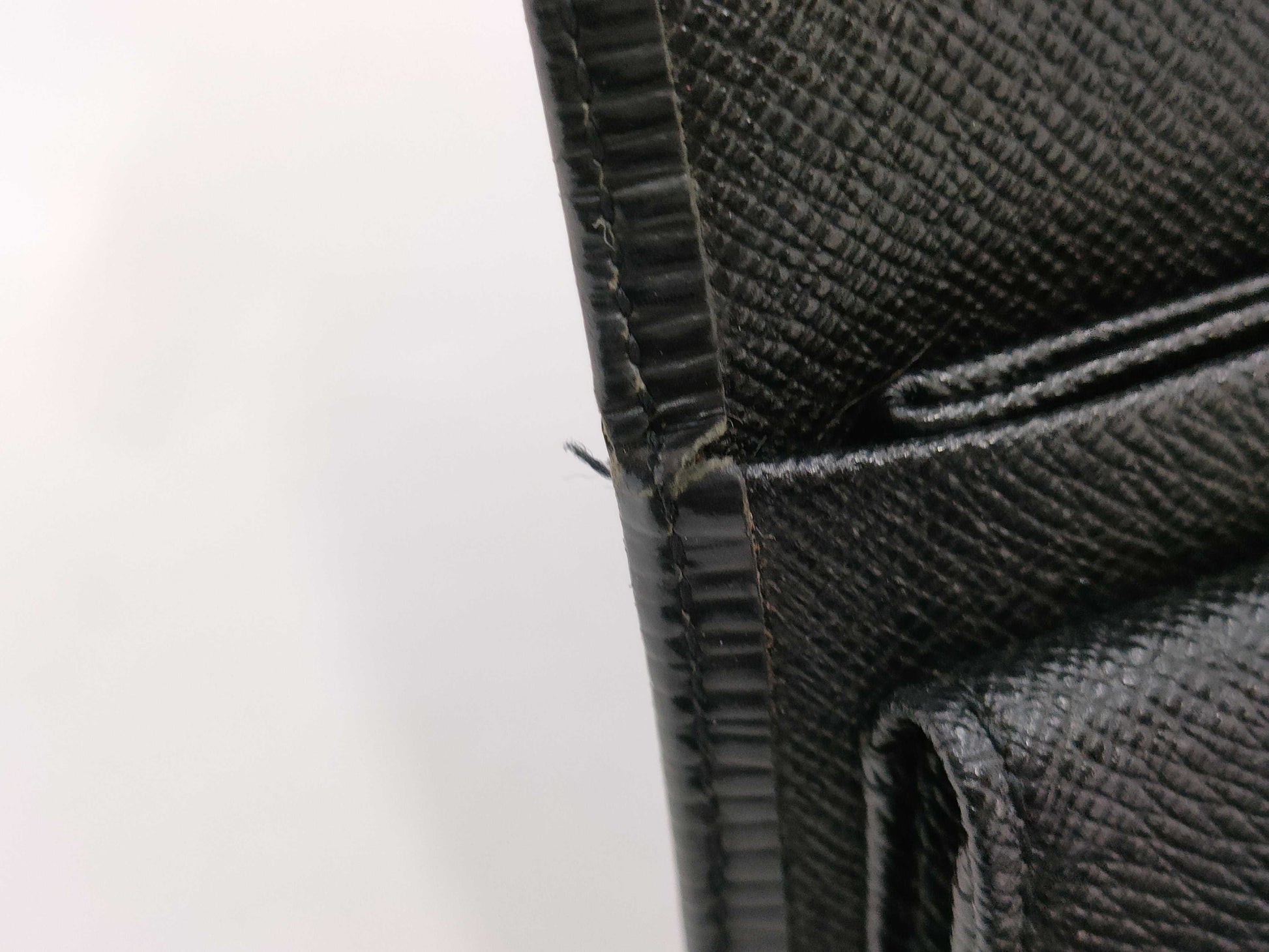 LOUIS VUITTON SP0035 Epi M63712 Porte Tresor Etui Wallet