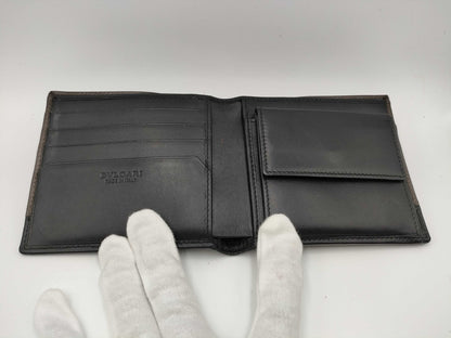 BVLGARI wallet/Calvin Klein sunglasses and other branded accessories Other accessories
