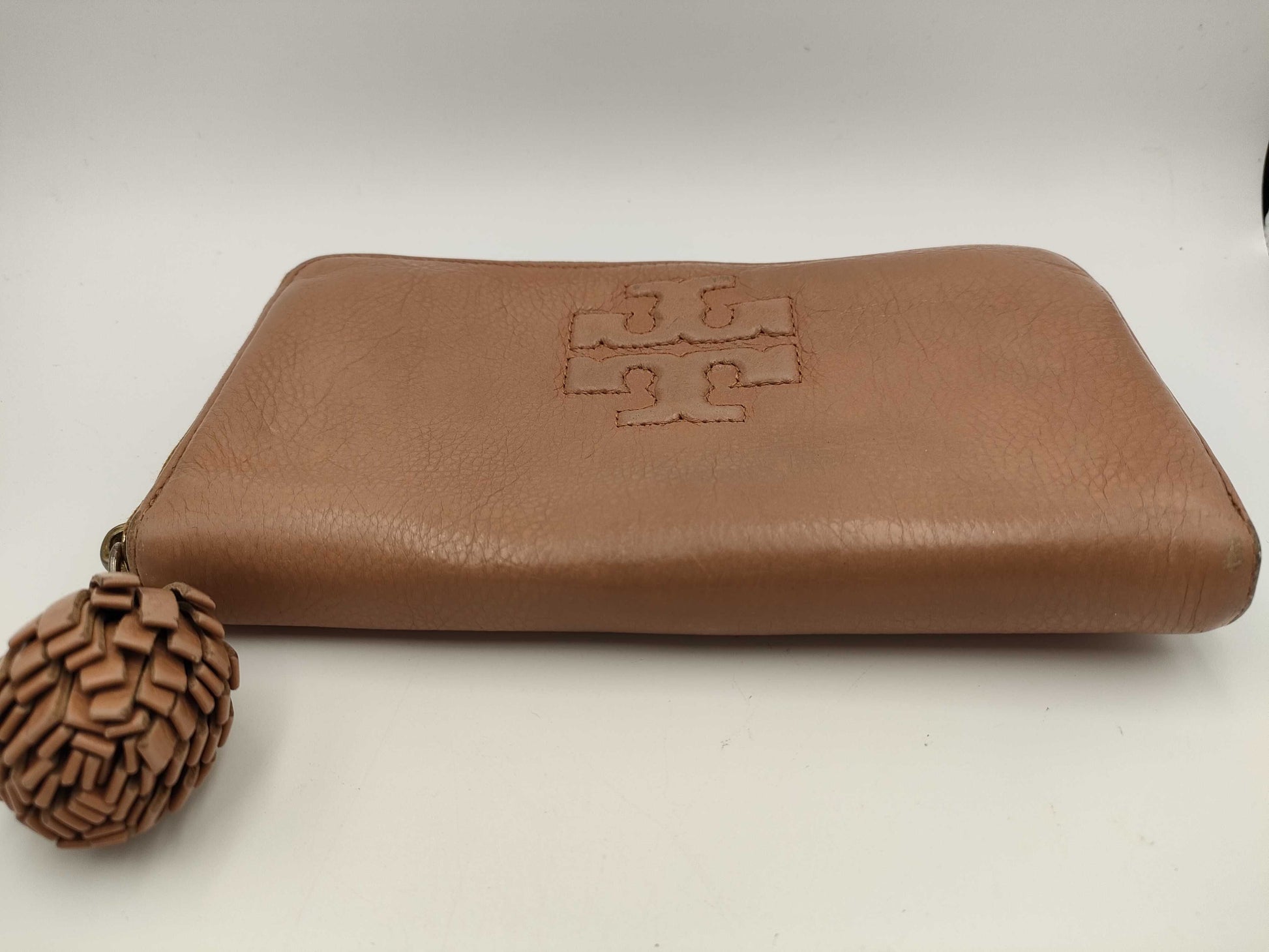 BVLGARI wallet/Calvin Klein sunglasses and other branded accessories Other accessories