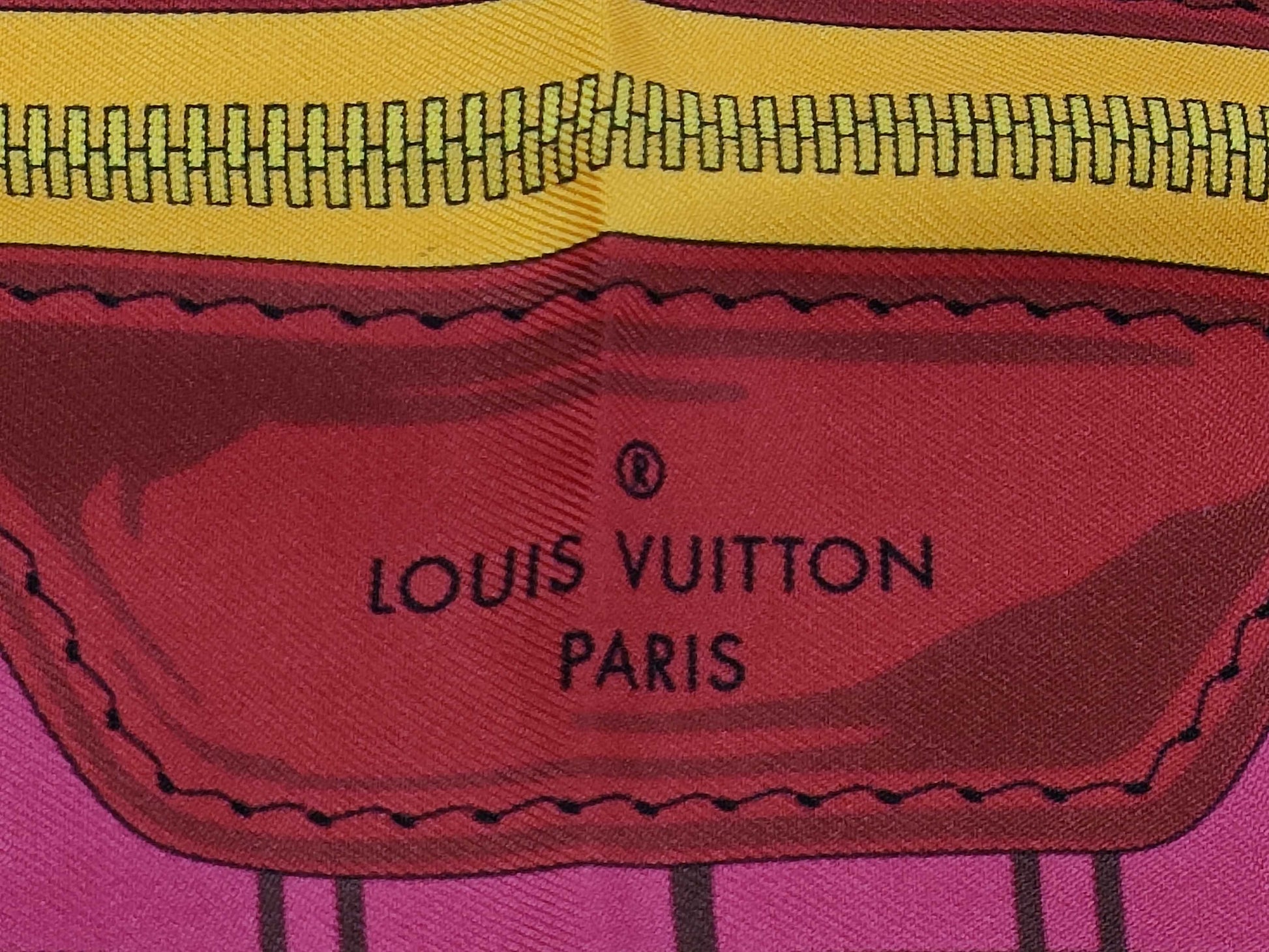 LOUIS VUITTON Monogram Pink Scarf