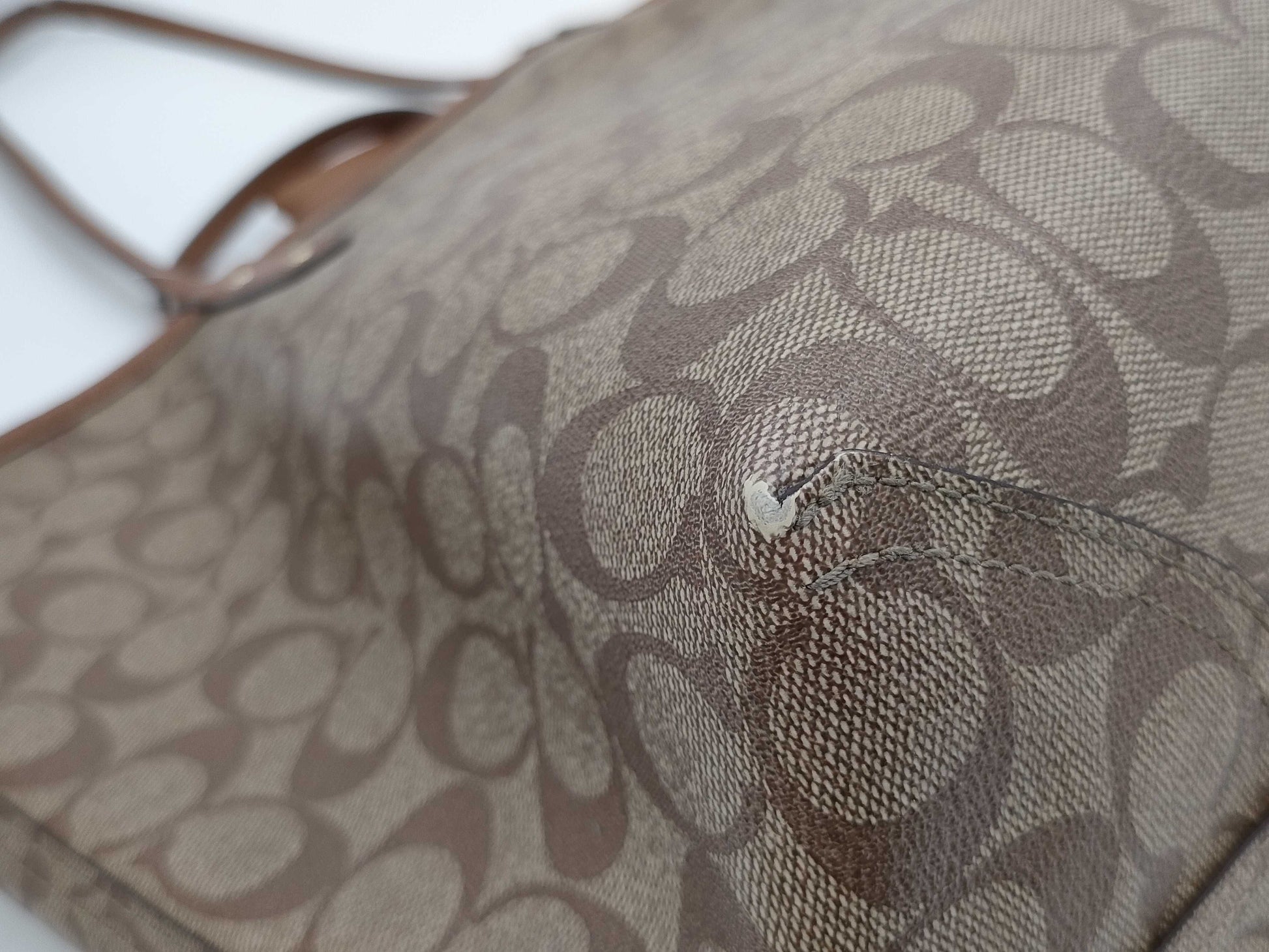 COACH Signature F36658 / Tote bag with pouch