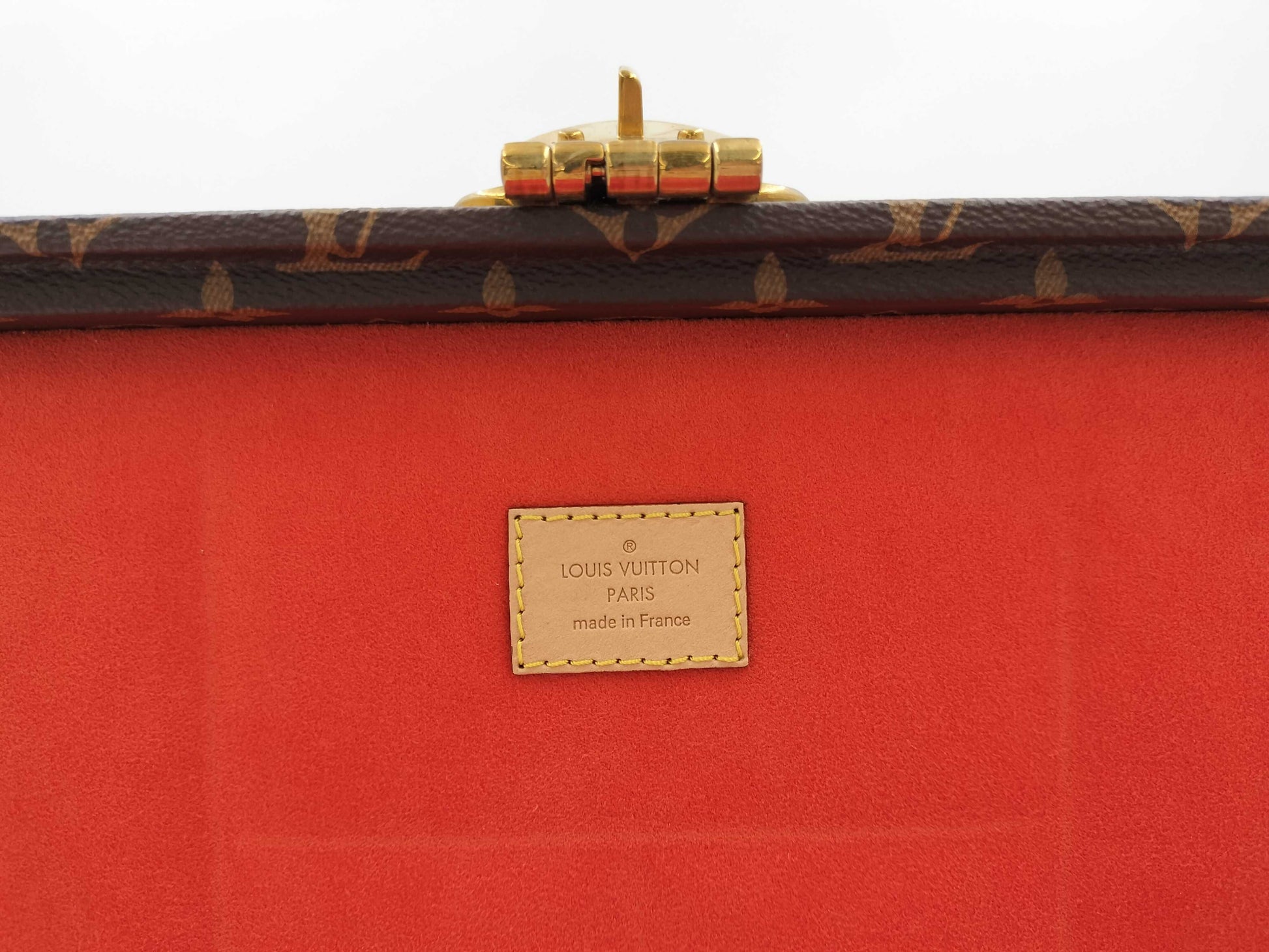 LOUIS VUITTON Monogram Boite Bijou Trunk Bag