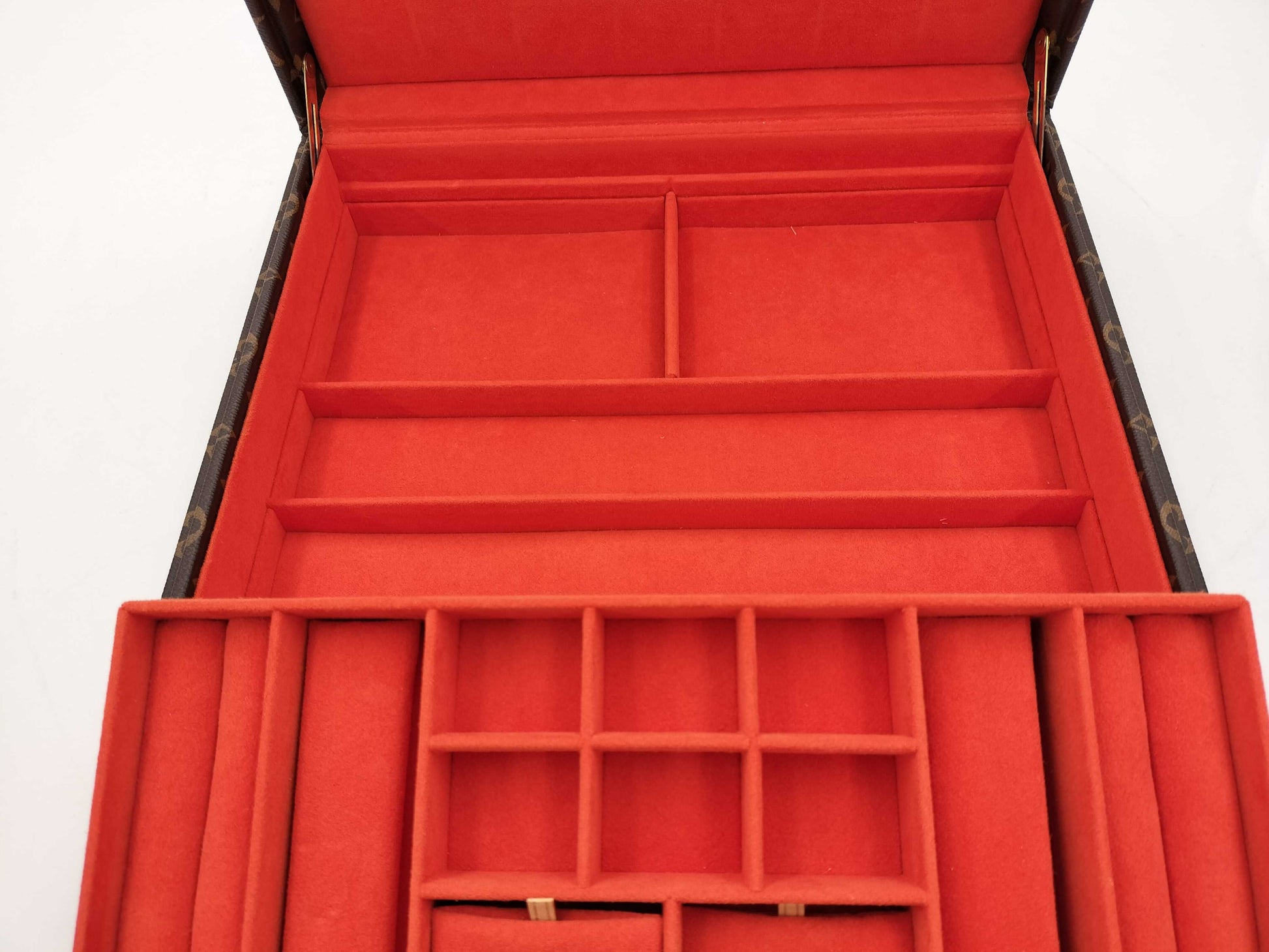 LOUIS VUITTON Monogram Boite Bijou Trunk Bag