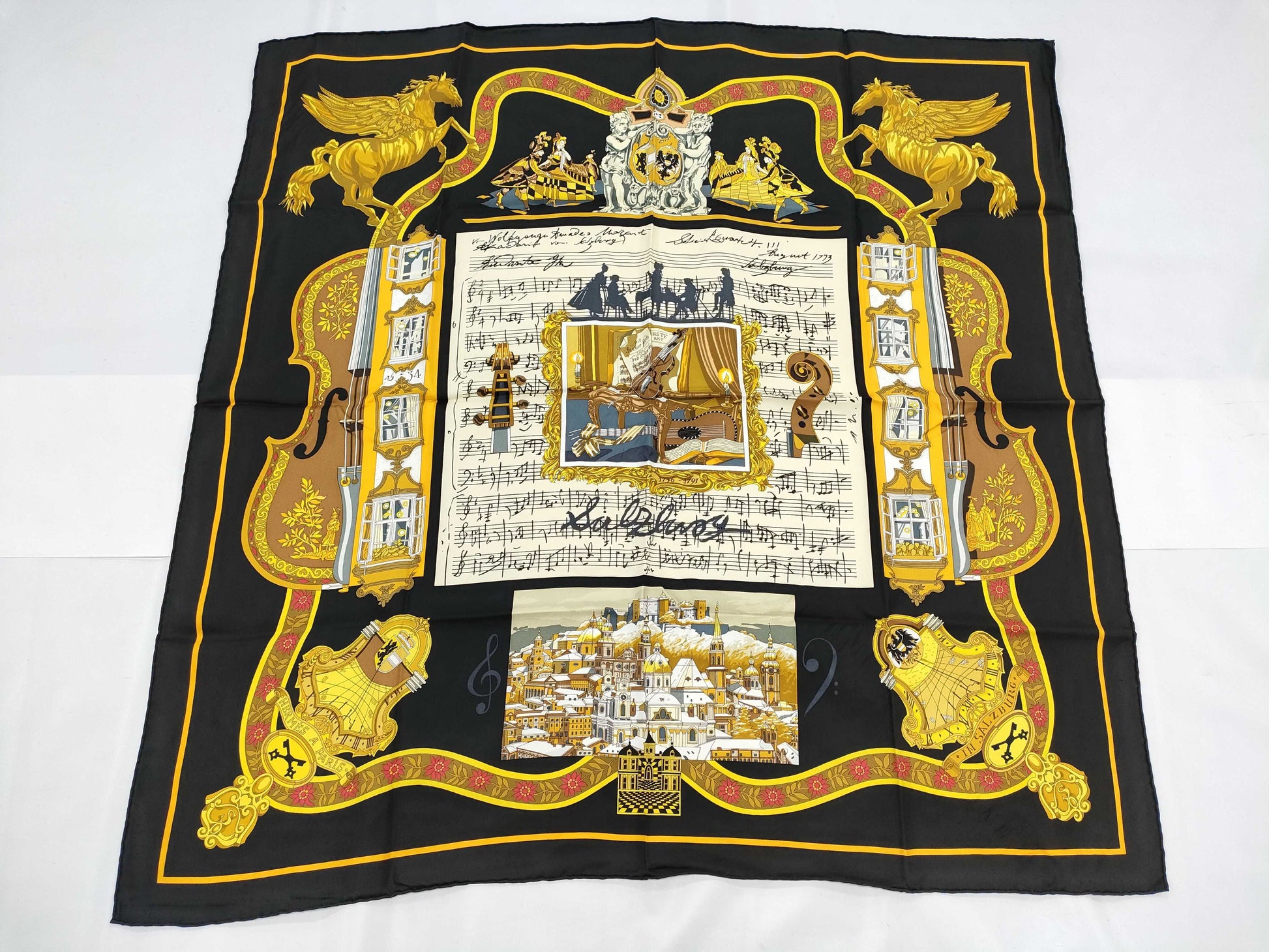 HERMES Carre Music Scarf