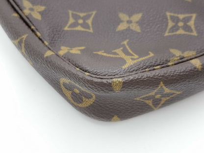 LOUIS VUITTON Monogram M51980 Pochette Accessoires Handbag