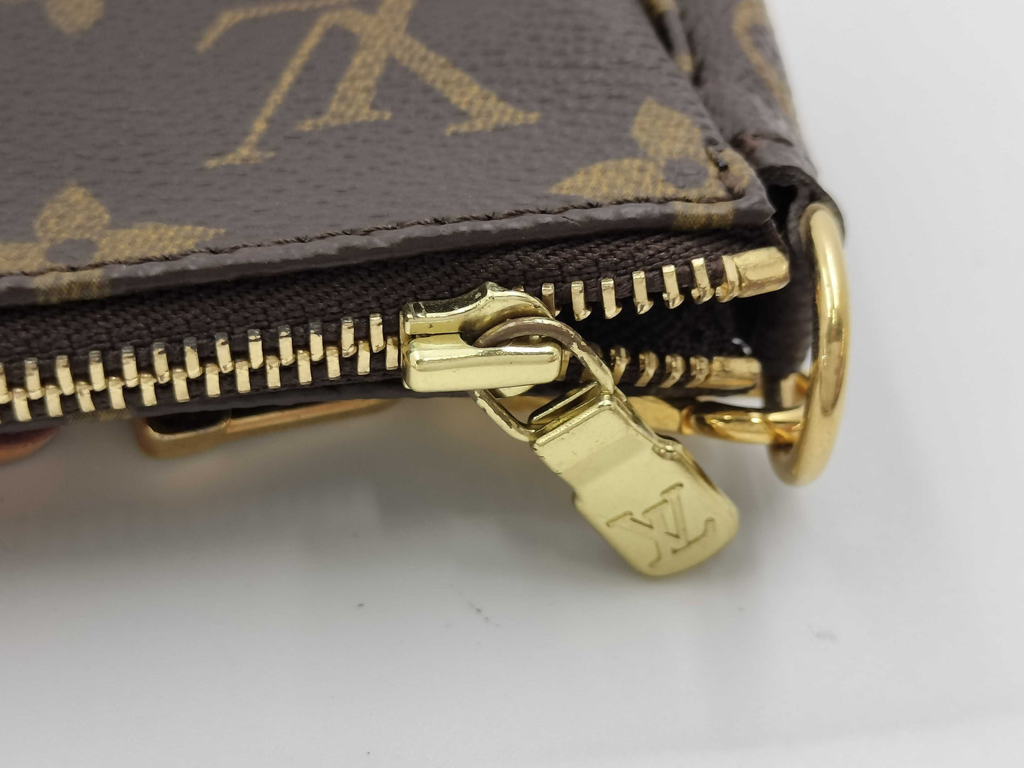 LOUIS VUITTON Monogram M51980 Pochette Accessoires Handbag
