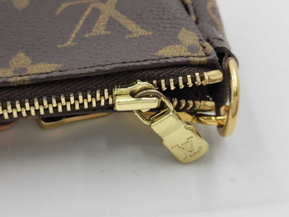 LOUIS VUITTON Monogram M51980 Pochette Accessoires Handbag