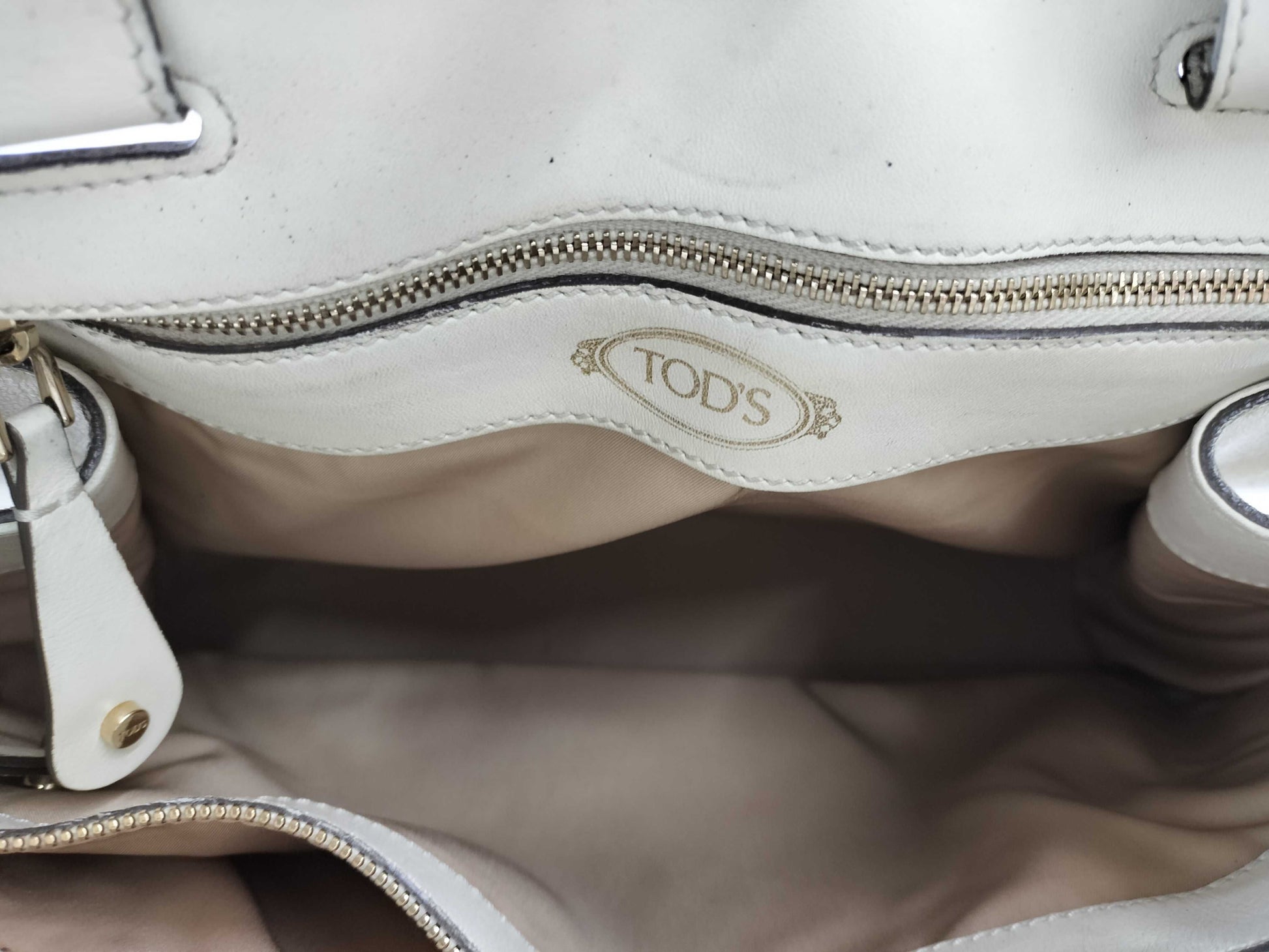 TOD'S Cape Bag Tote Handbag