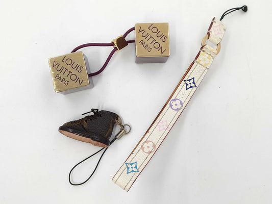 LOUIS VUITTON Mobile Phone Strap *1 / Hair Cube *1 / Monogram Shoe-Shaped Keychain *1 / LV Accessory 3-Piece Set Other Accessories