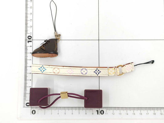 LOUIS VUITTON Mobile Phone Strap *1 / Hair Cube *1 / Monogram Shoe-Shaped Keychain *1 / LV Accessory 3-Piece Set Other Accessories