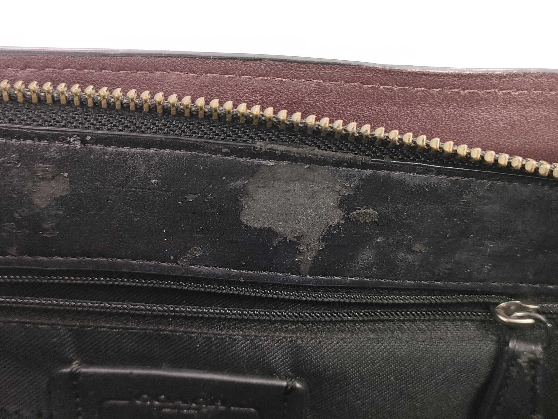 COACH Swagger with Tea Rose Handbag