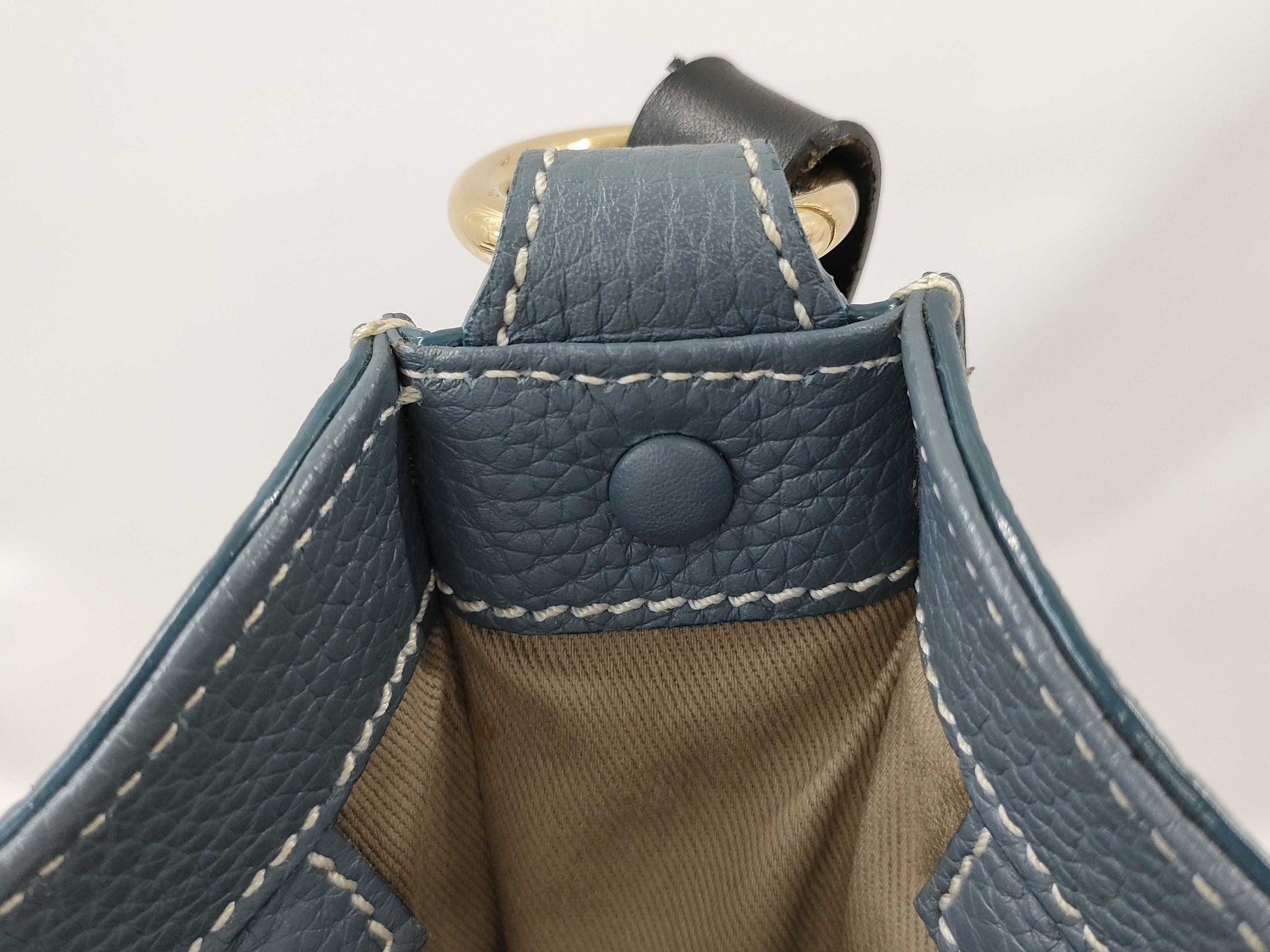 BALLY Leather Shoulder Bag