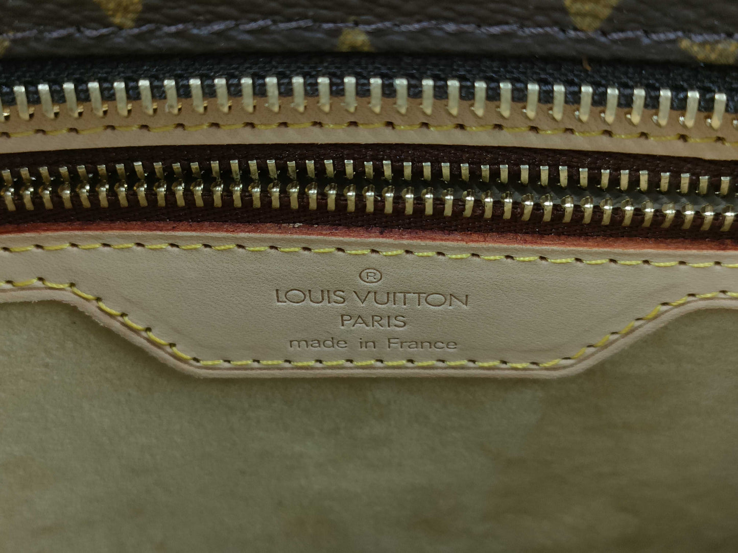 LOUIS VUITTON Monogram Luco 40 Tote Bag