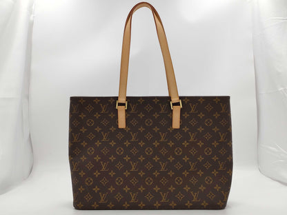 LOUIS VUITTON Monogram Luco 40 Tote Bag