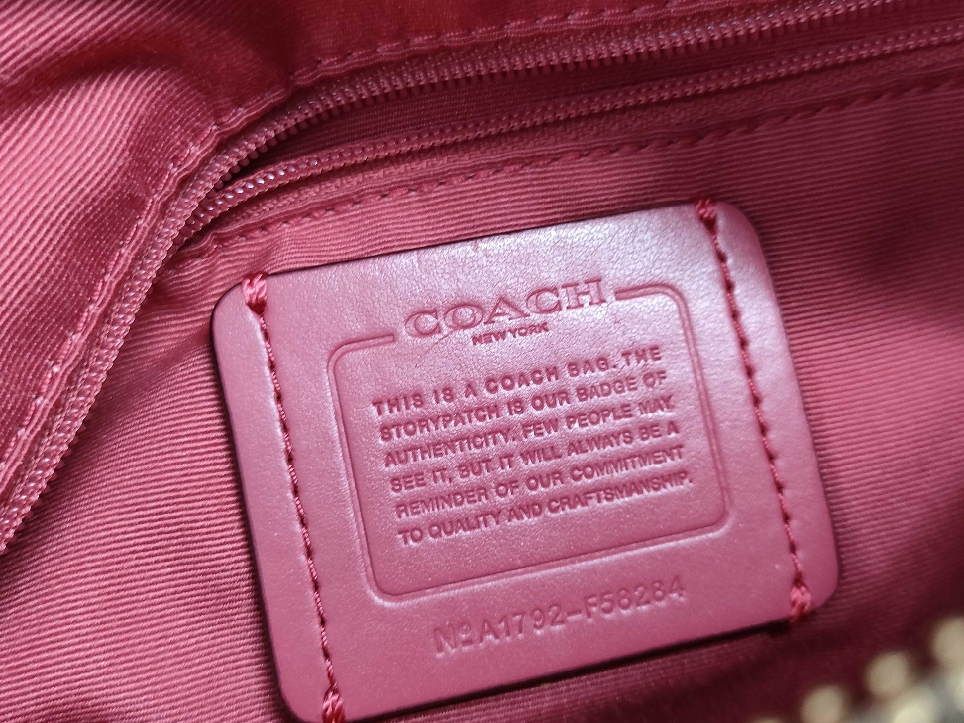 COACH Signature F58284 Shoulder Bag/Handbag