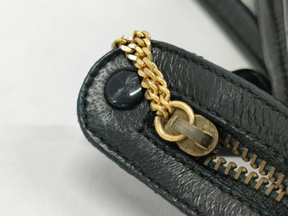 CHANEL V-Stitch Lamb Chevron Shoulder Bag