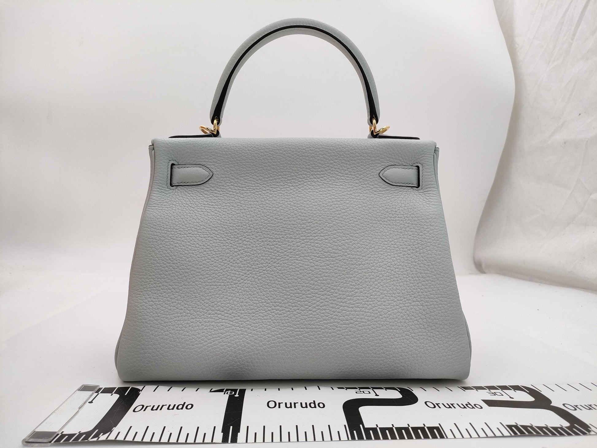 HERMES Kelly 28 handbag, inlaid with blue pale blue, Taurillon Clemence leather, gold hardware, Y stamp