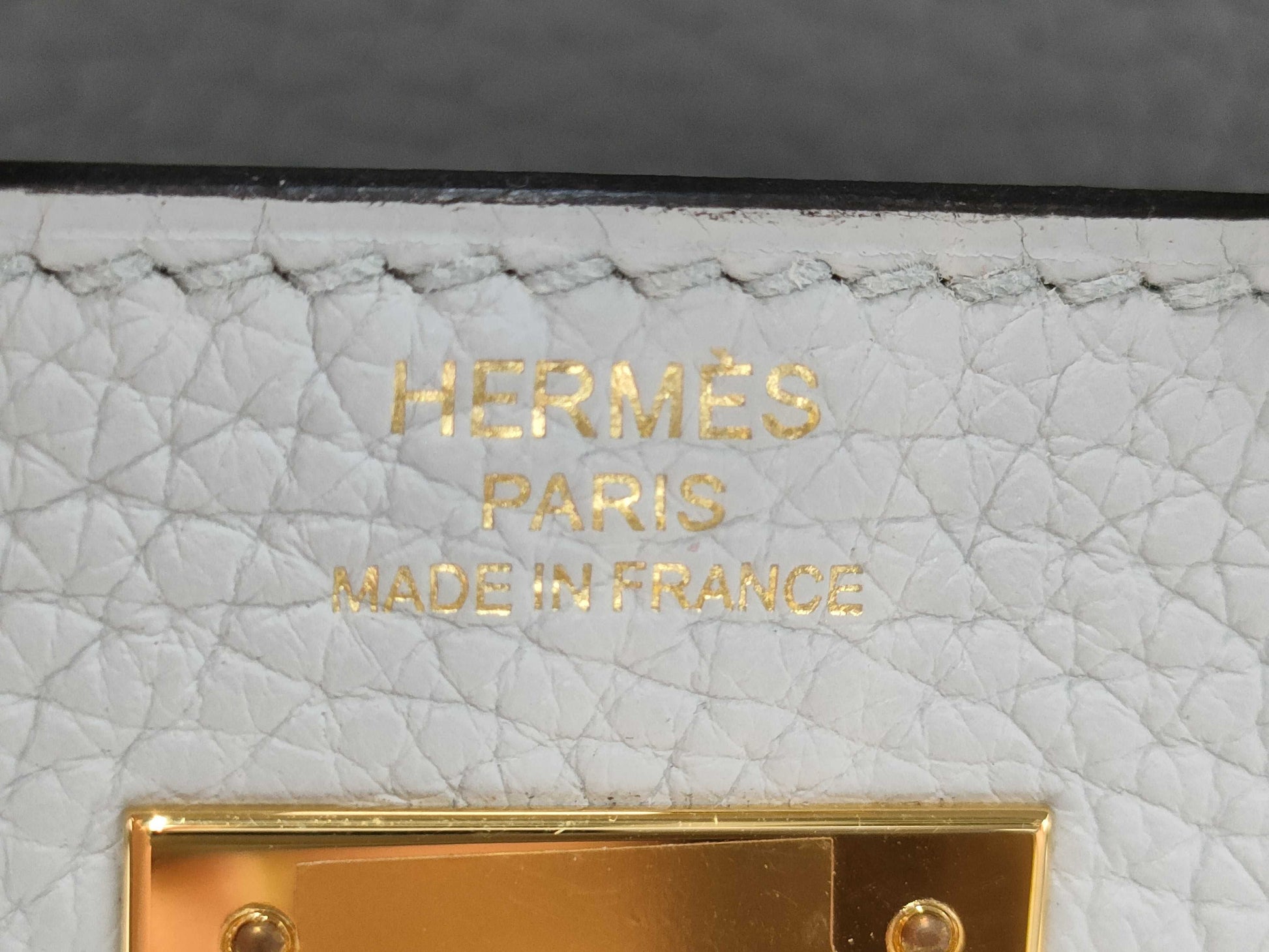 HERMES Kelly 28 handbag, inlaid with blue pale blue, Taurillon Clemence leather, gold hardware, Y stamp