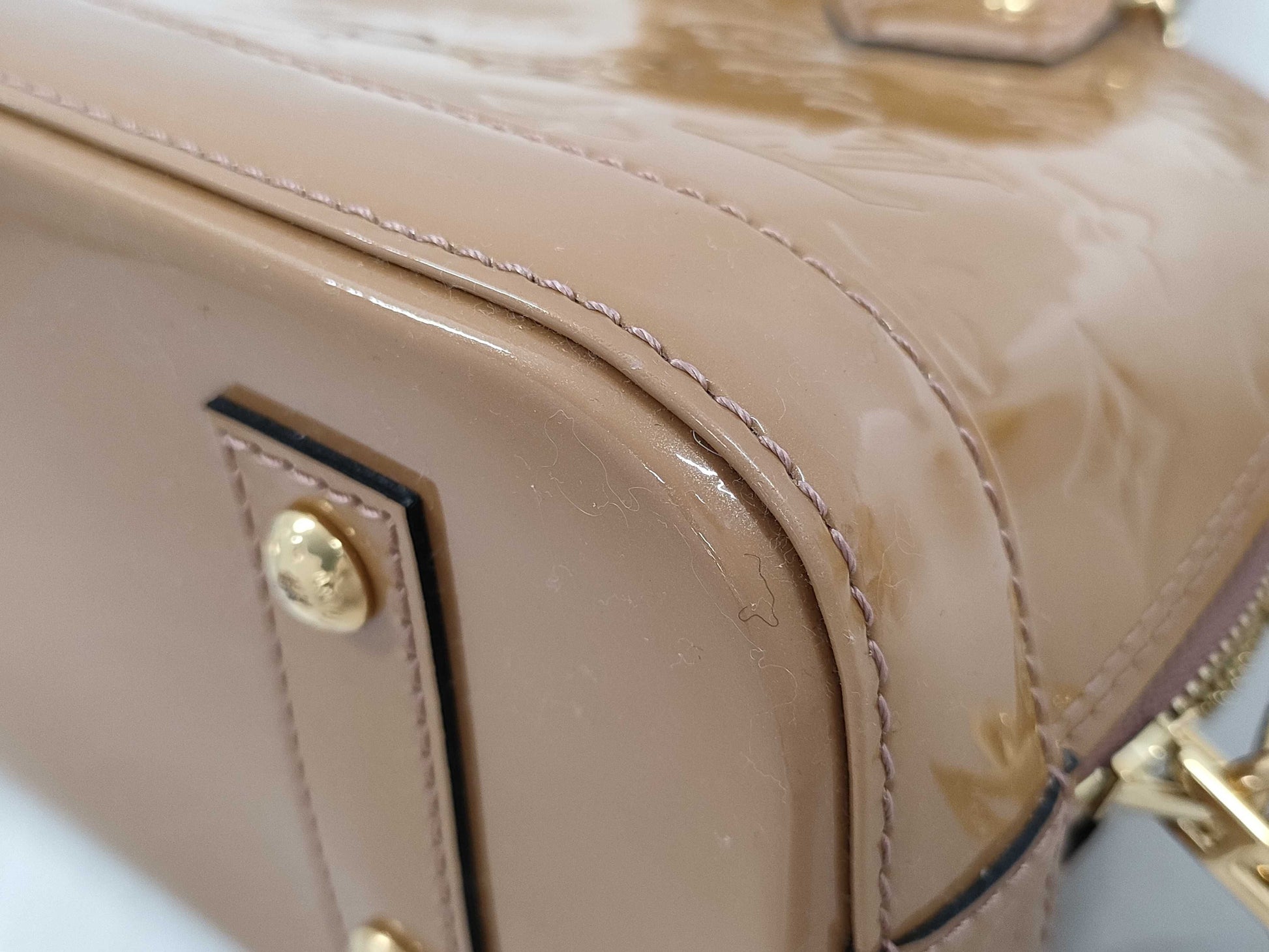 LOUIS VUITTON Vernis Alma BB 2-way handbag