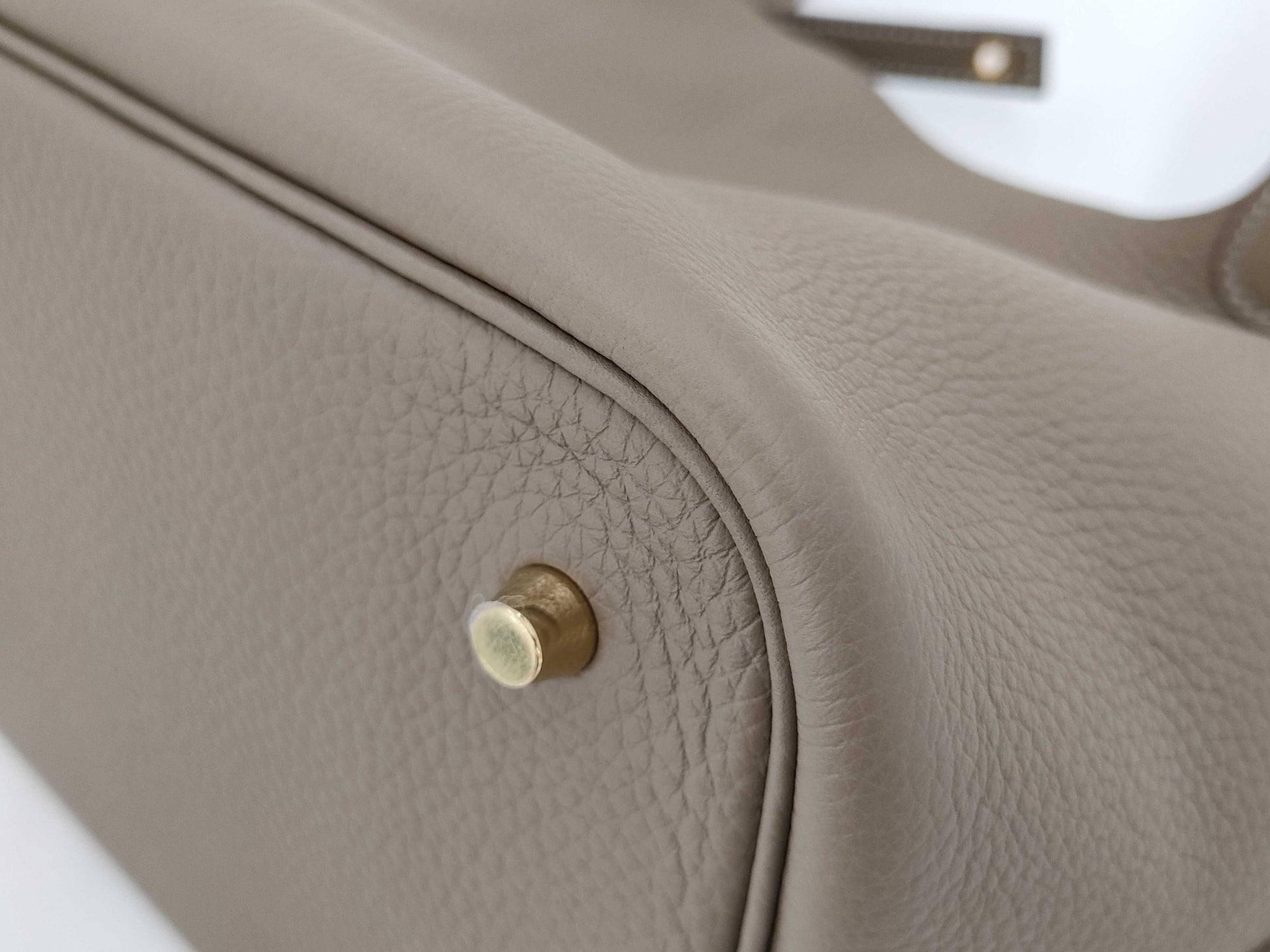 HERMES Picotin MM Taurillon Etoupe Gold Hardware W Stamp Handbag